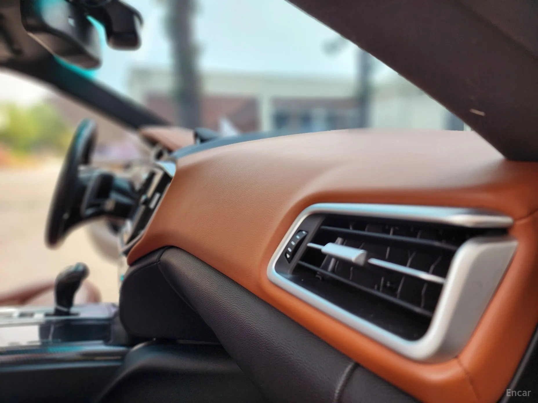 Maserati Ghibli превью 14