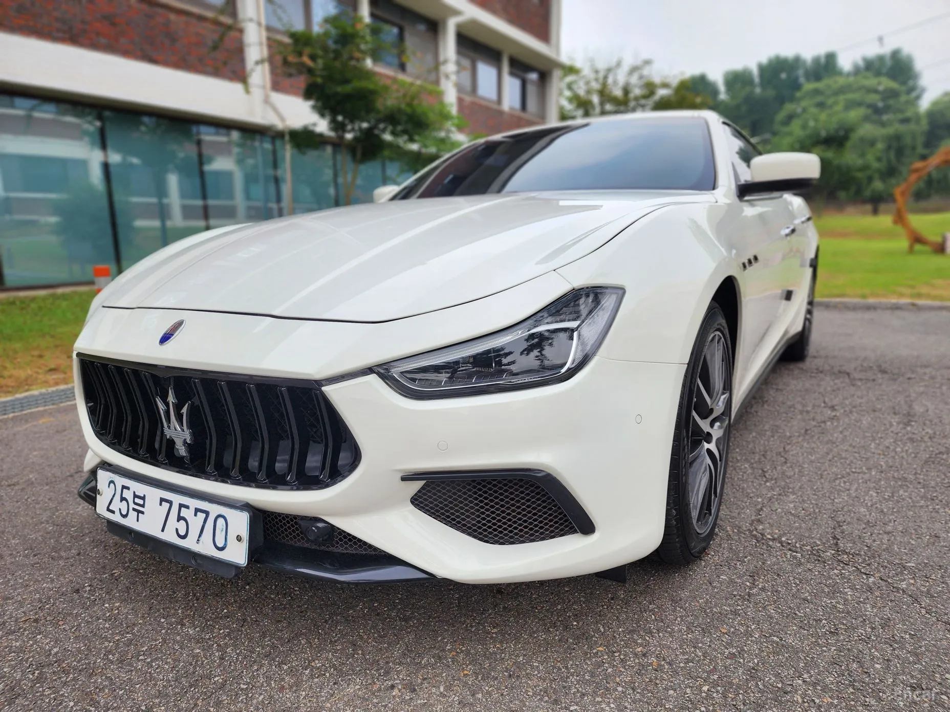 Maserati Ghibli превью 3