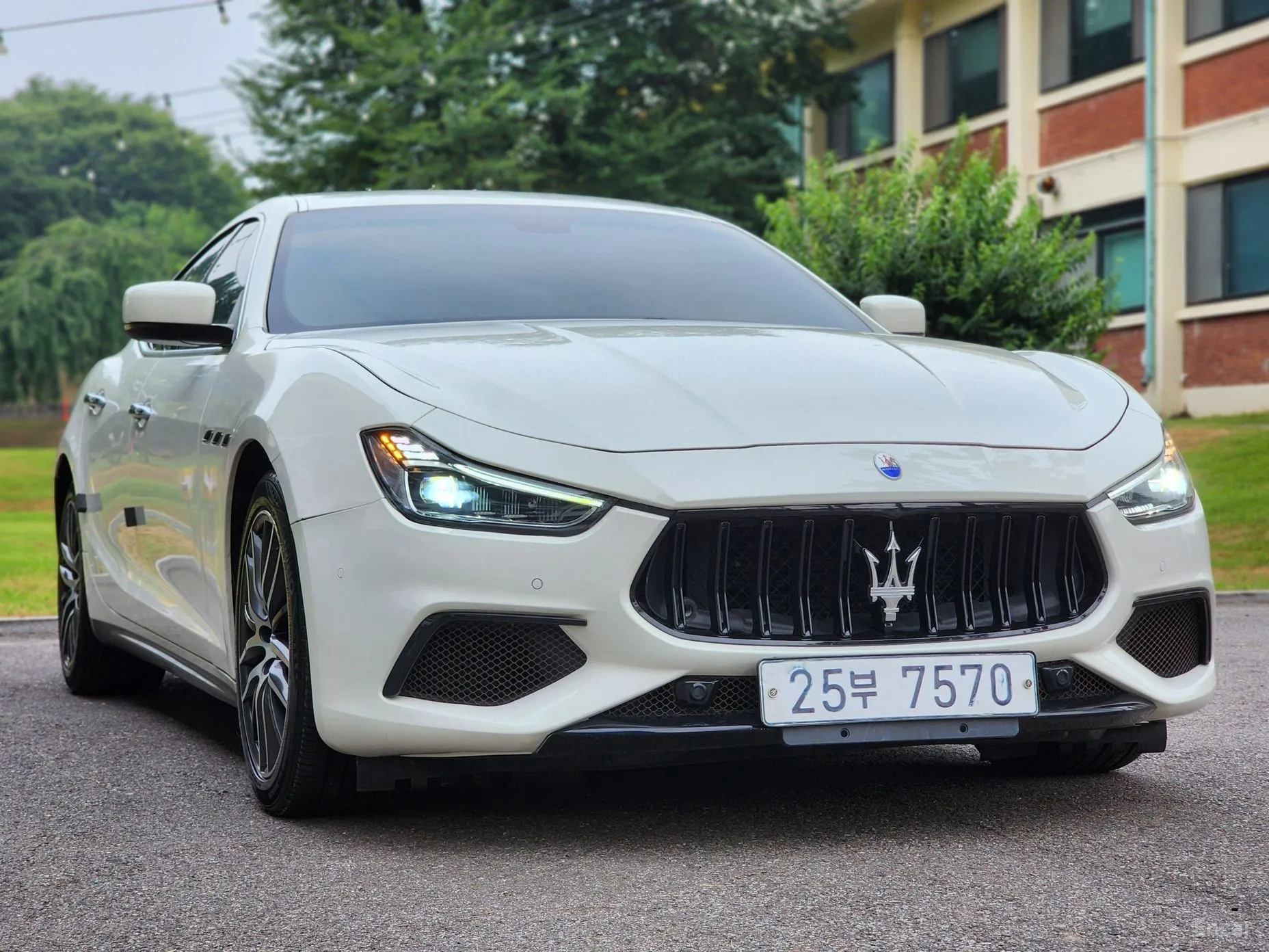 Maserati Ghibli превью 4