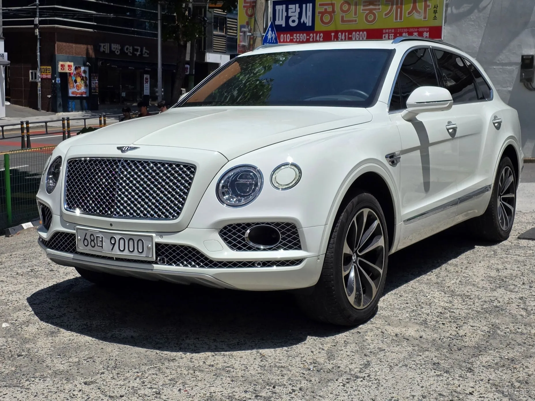 Bentley Bentayga превью 3