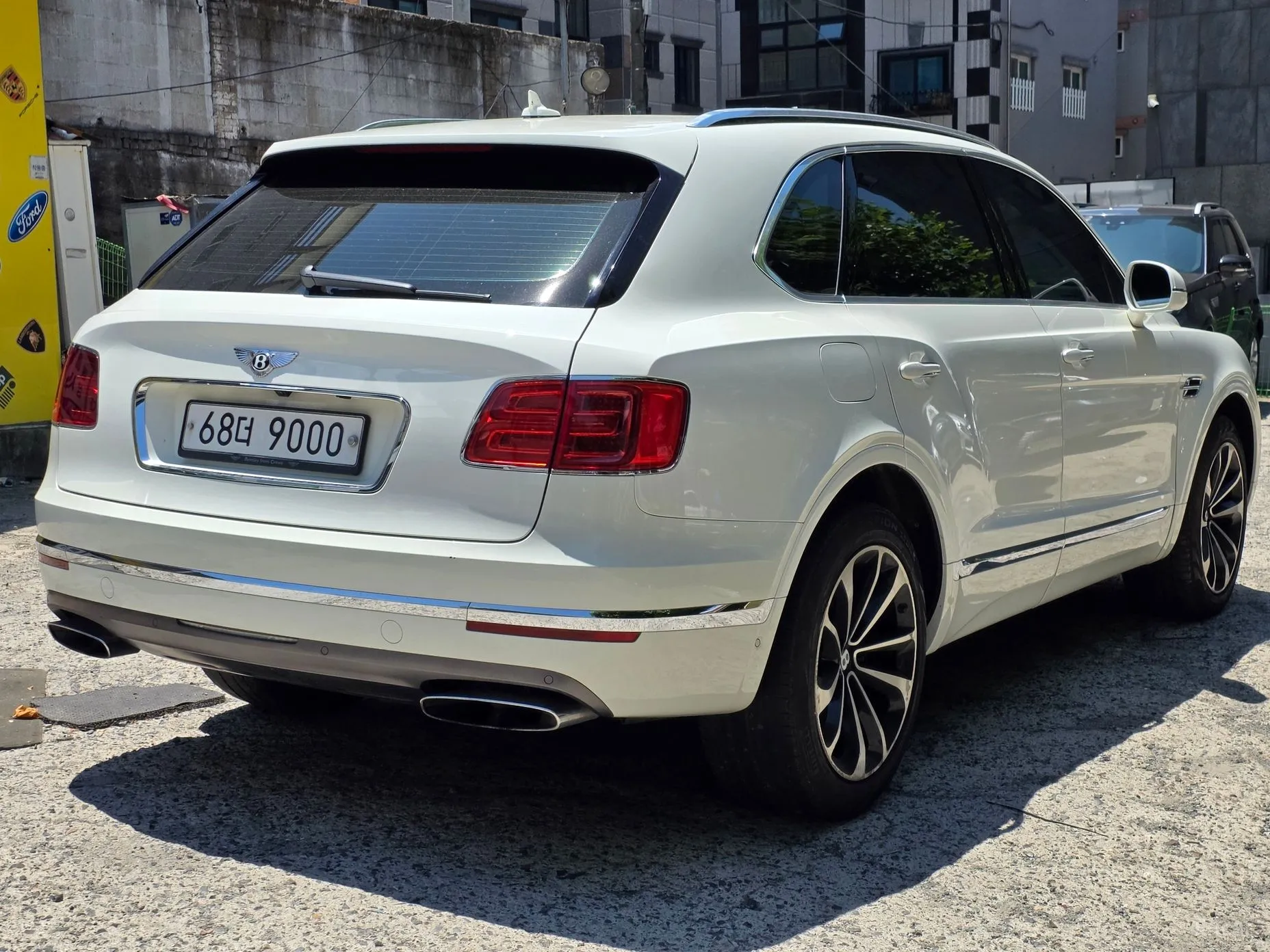Bentley Bentayga превью 4