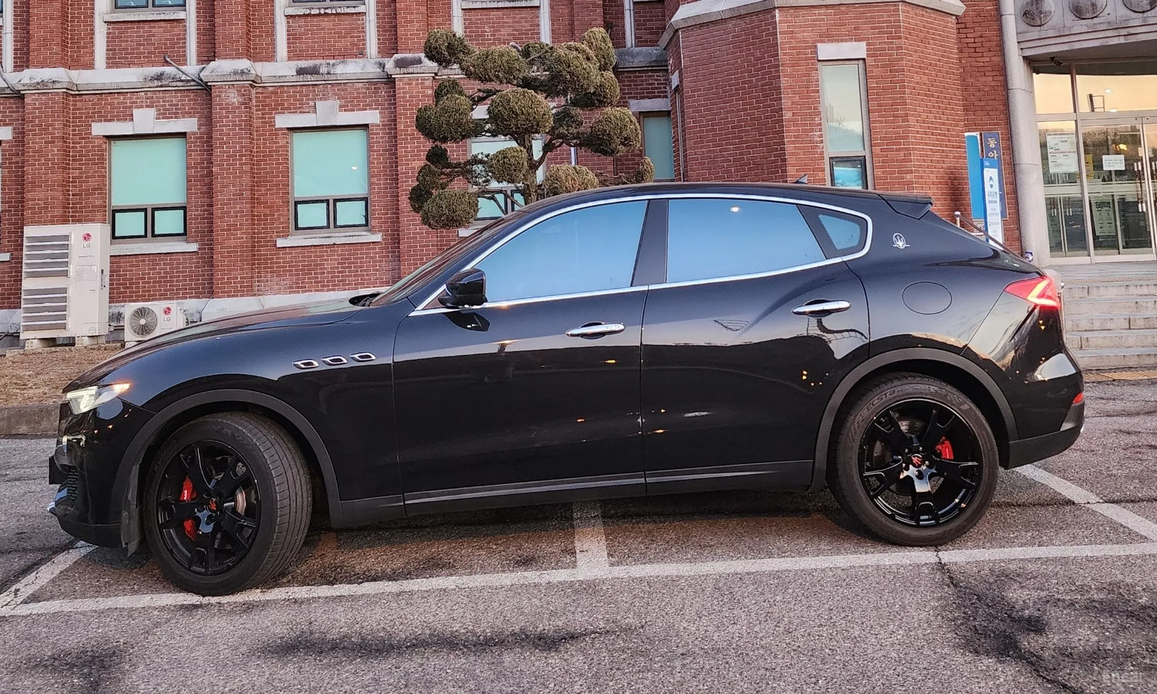 Maserati Levante превью 7