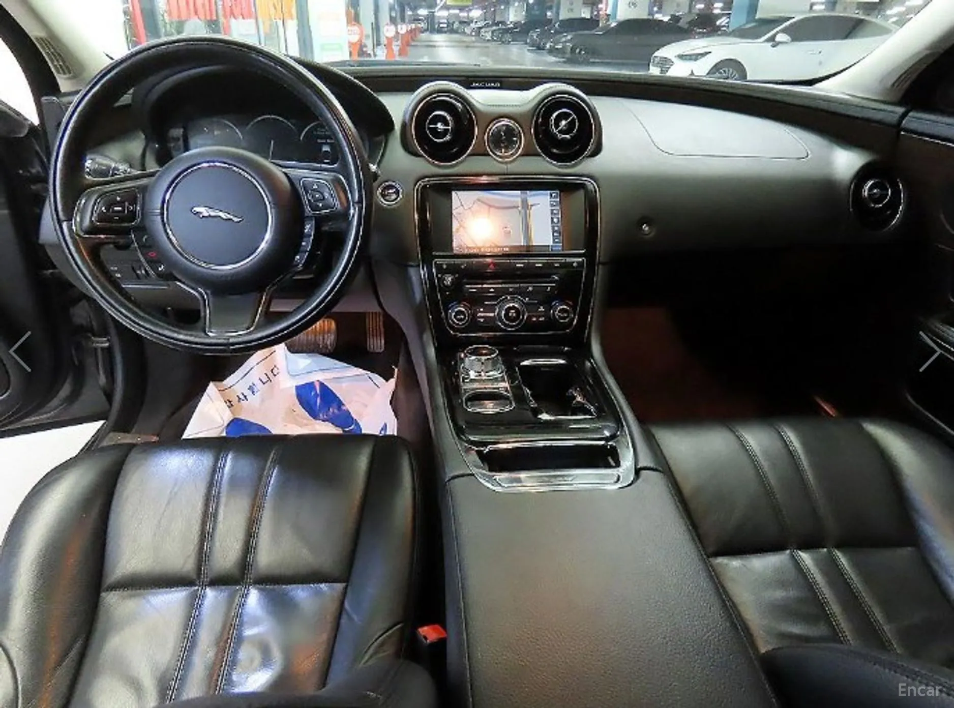 Jaguar All New XJ превью 10
