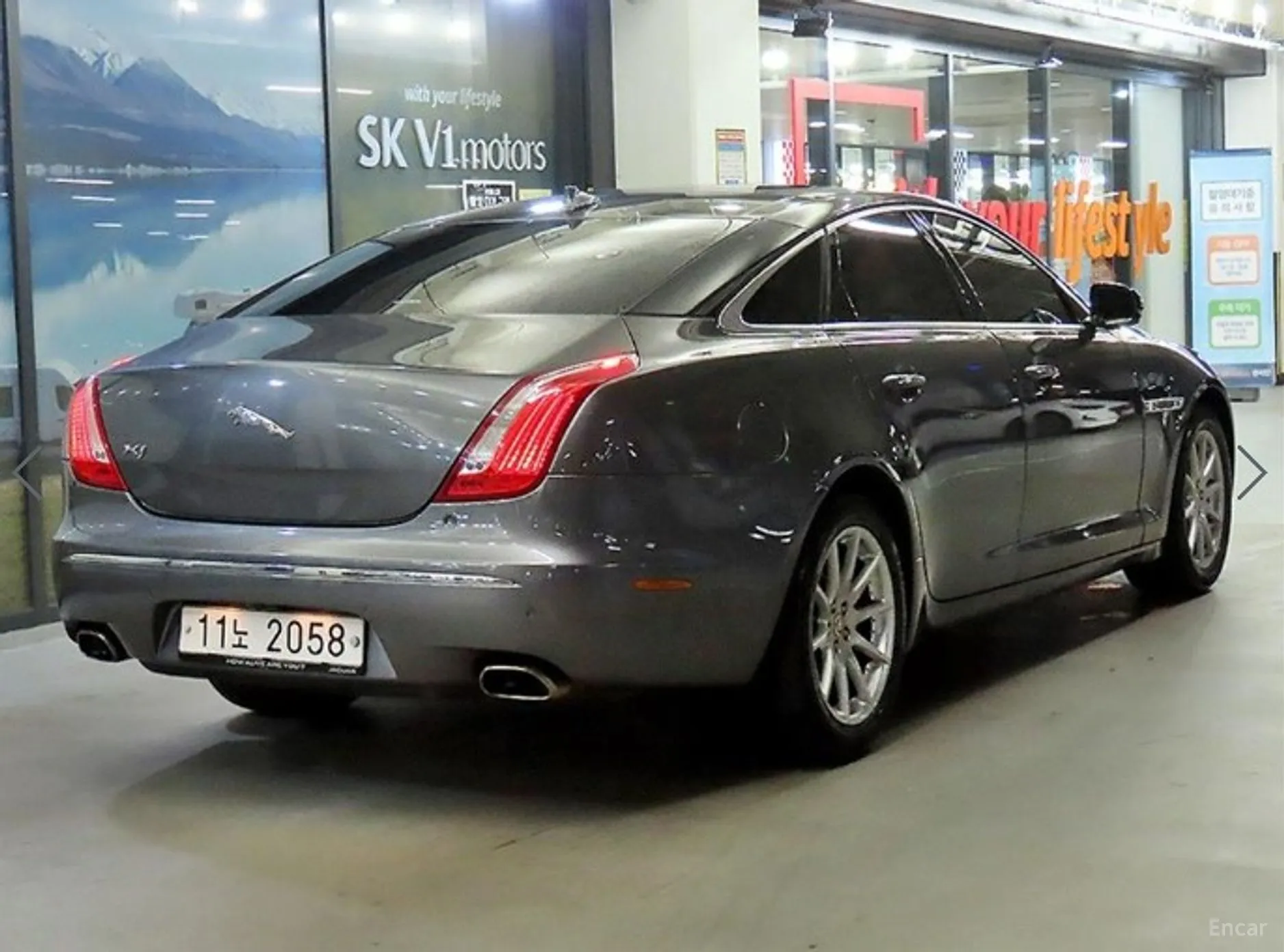 Jaguar All New XJ превью 4
