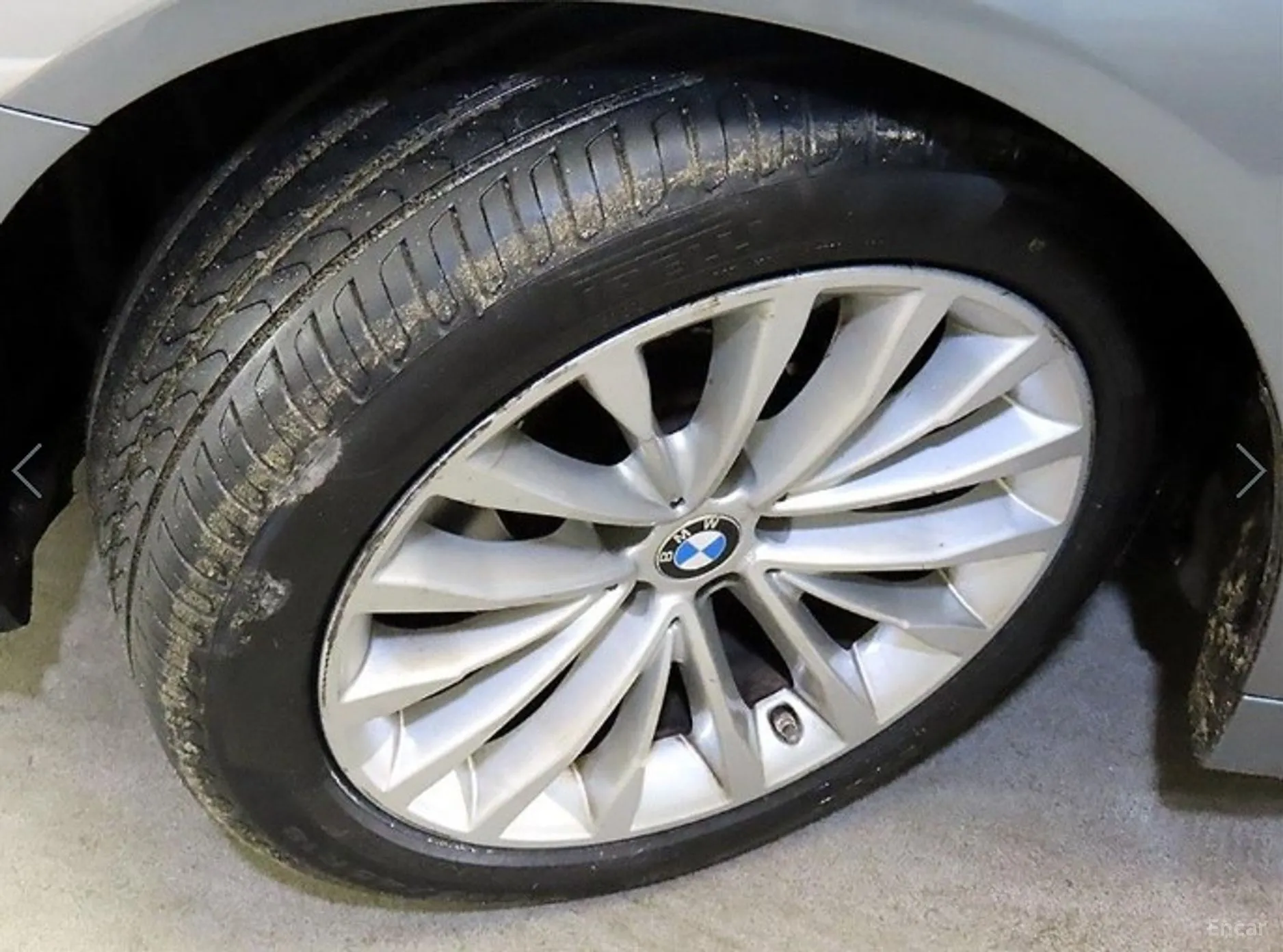BMW 5 Series (G30) превью 20
