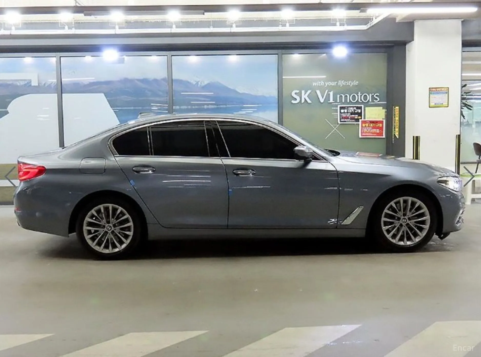 BMW 5 Series (G30) превью 3