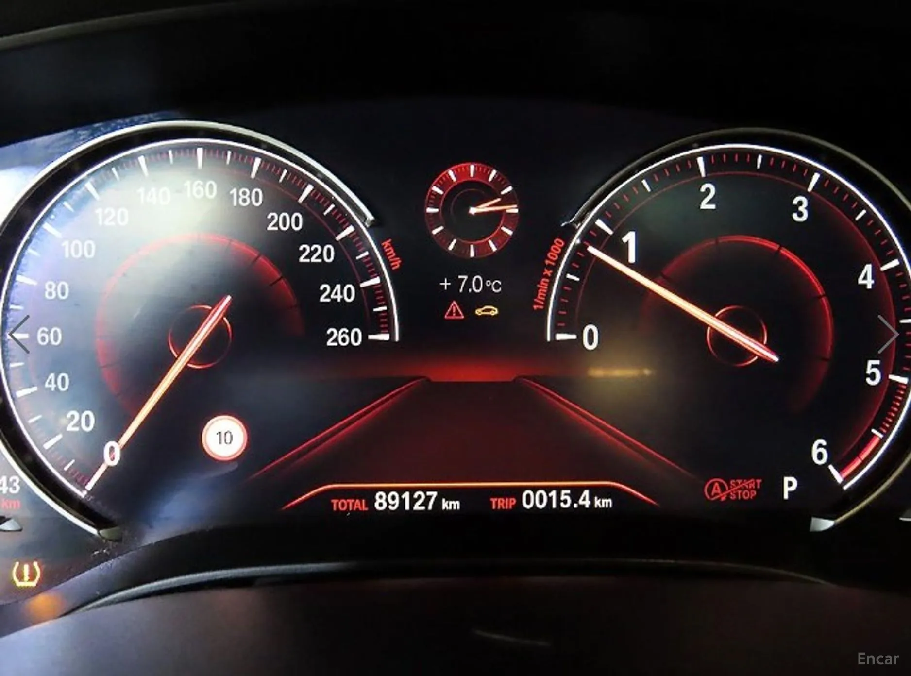 BMW 5 Series (G30) превью 9