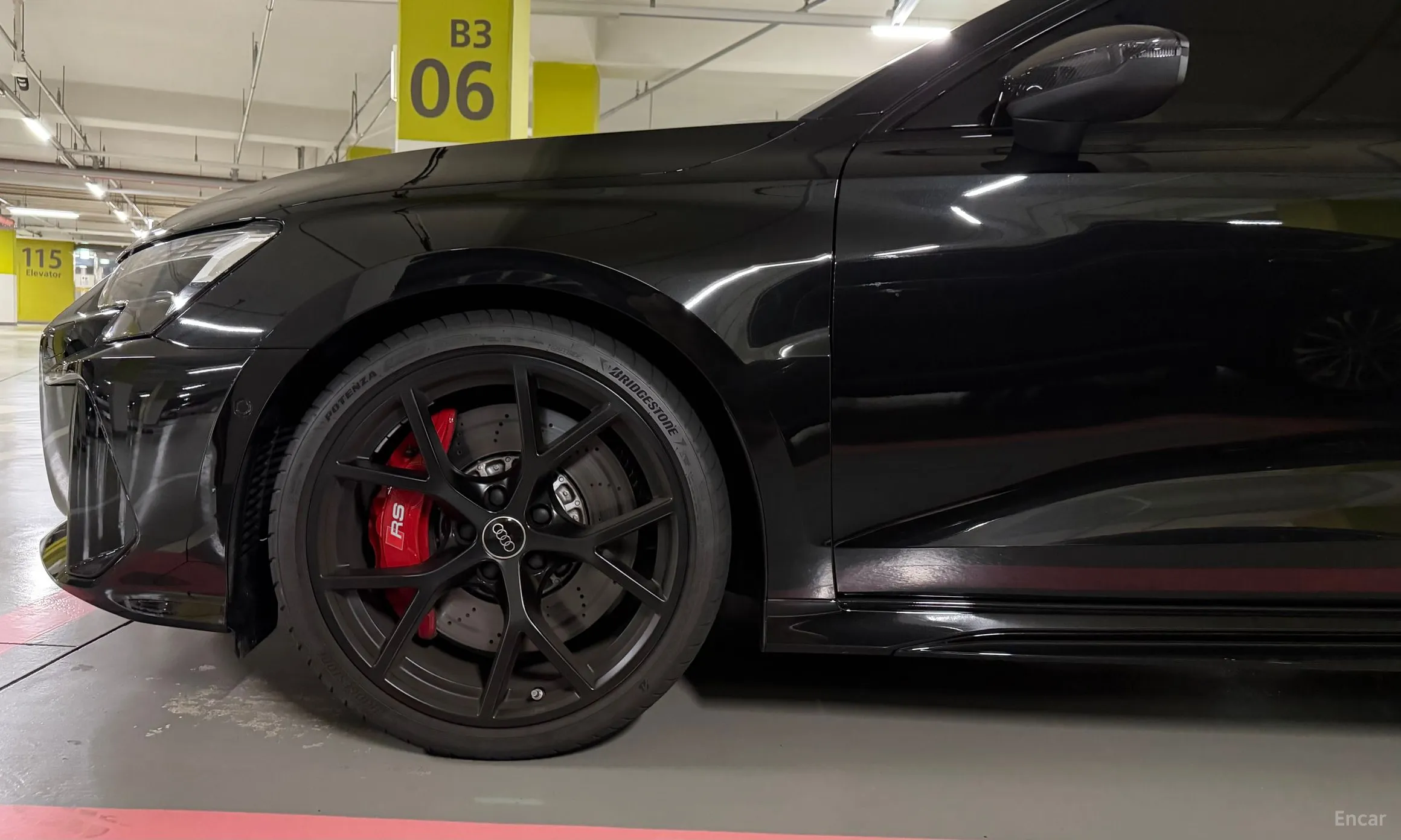 Audi RS3 (8Y) превью 7