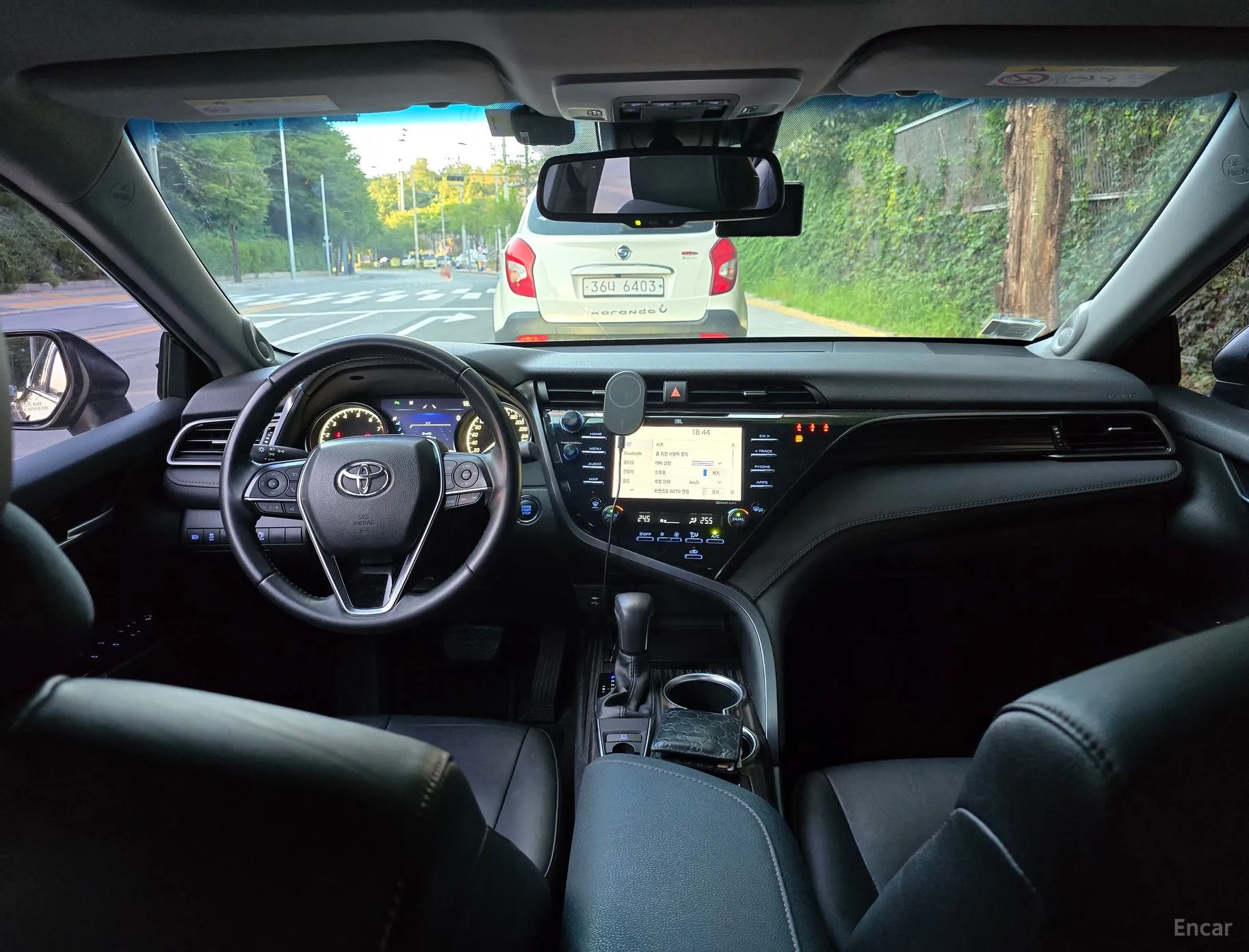 Toyota Camry (XV70) превью 7