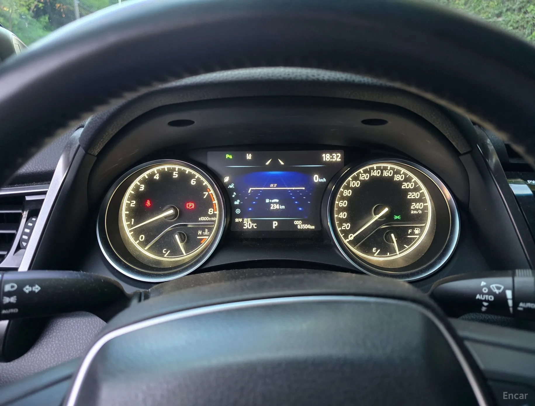 Toyota Camry (XV70) превью 8