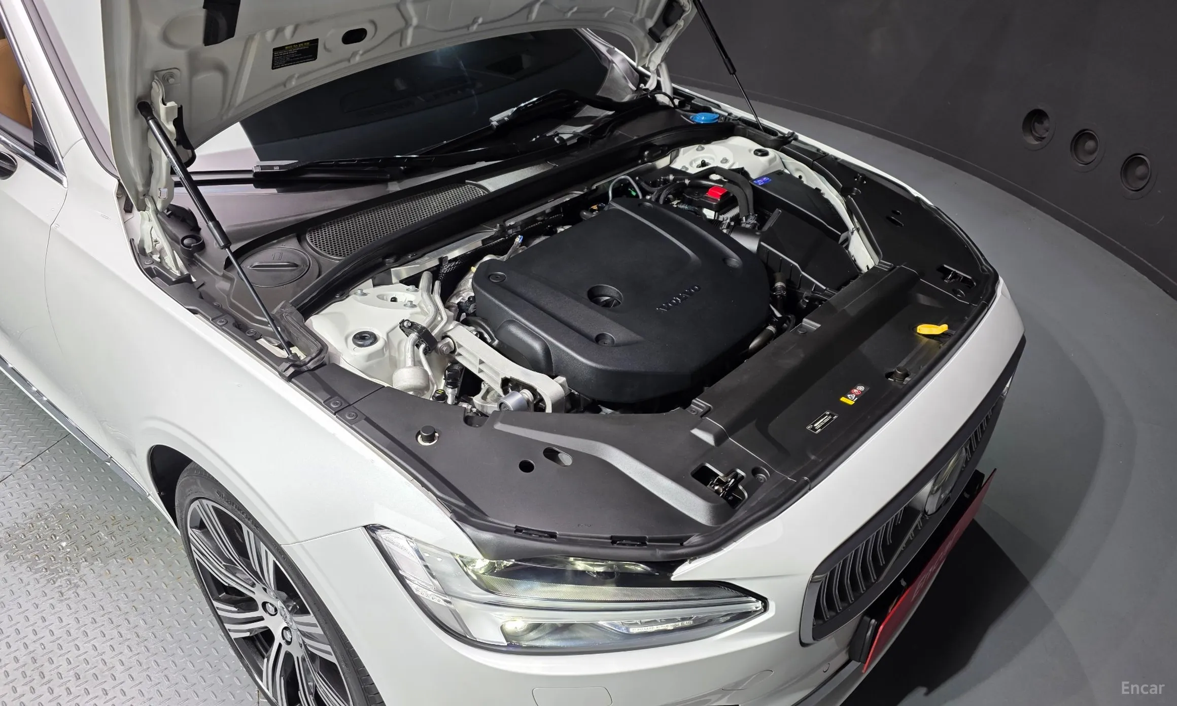 Volvo S90 превью 6