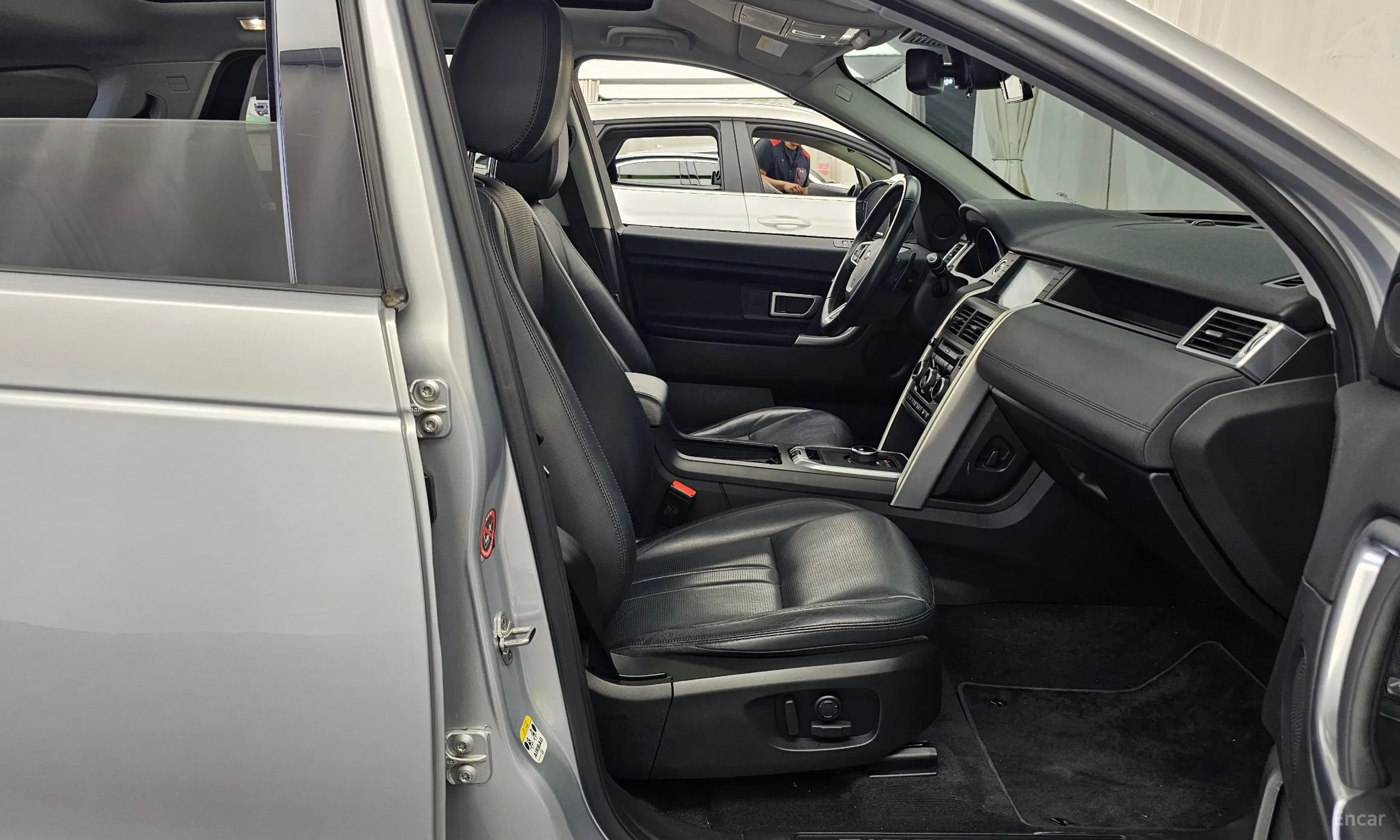 Land Rover Discovery Sports превью 11