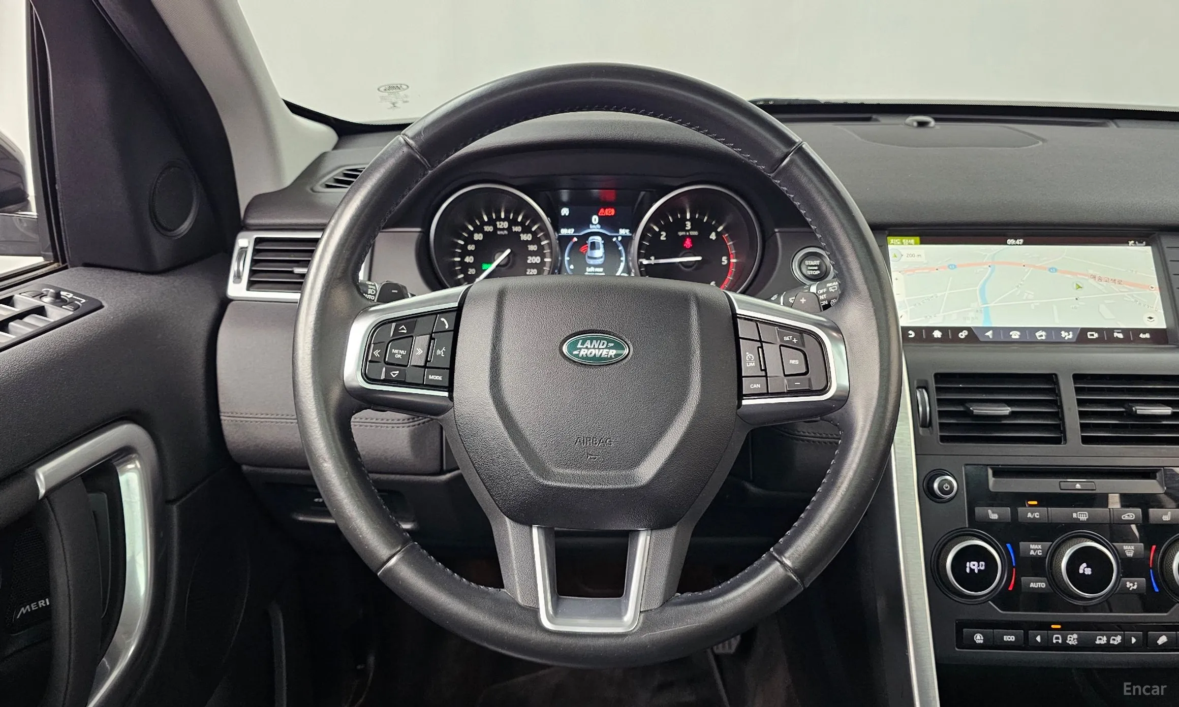 Land Rover Discovery Sports превью 13