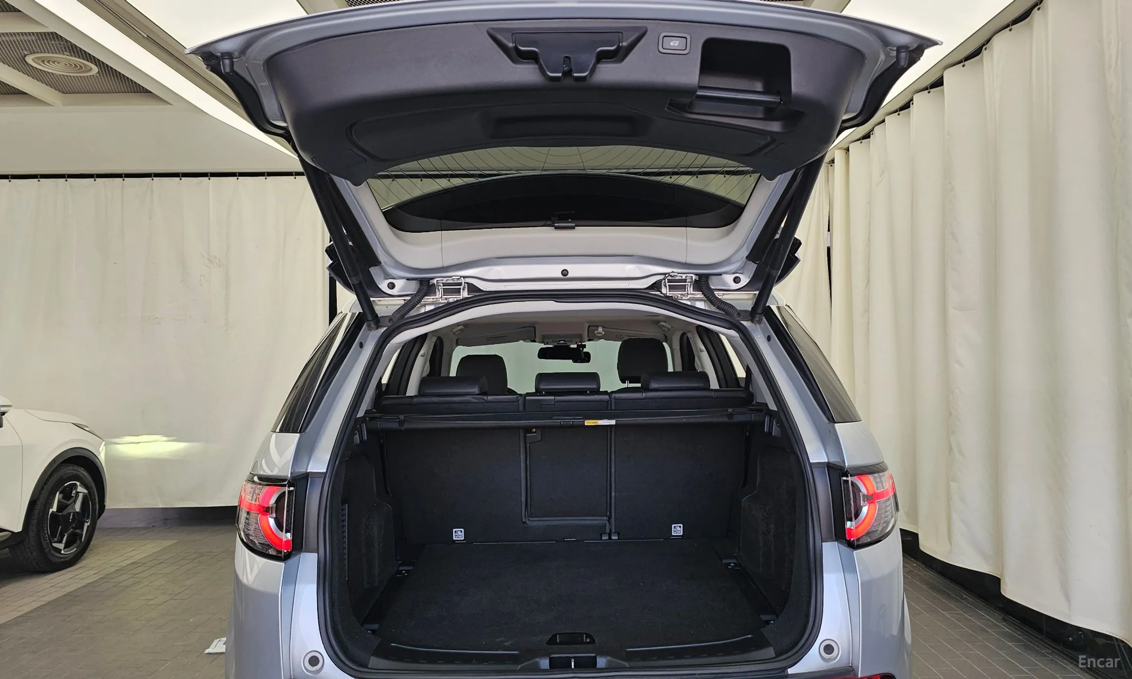 Land Rover Discovery Sports превью 20