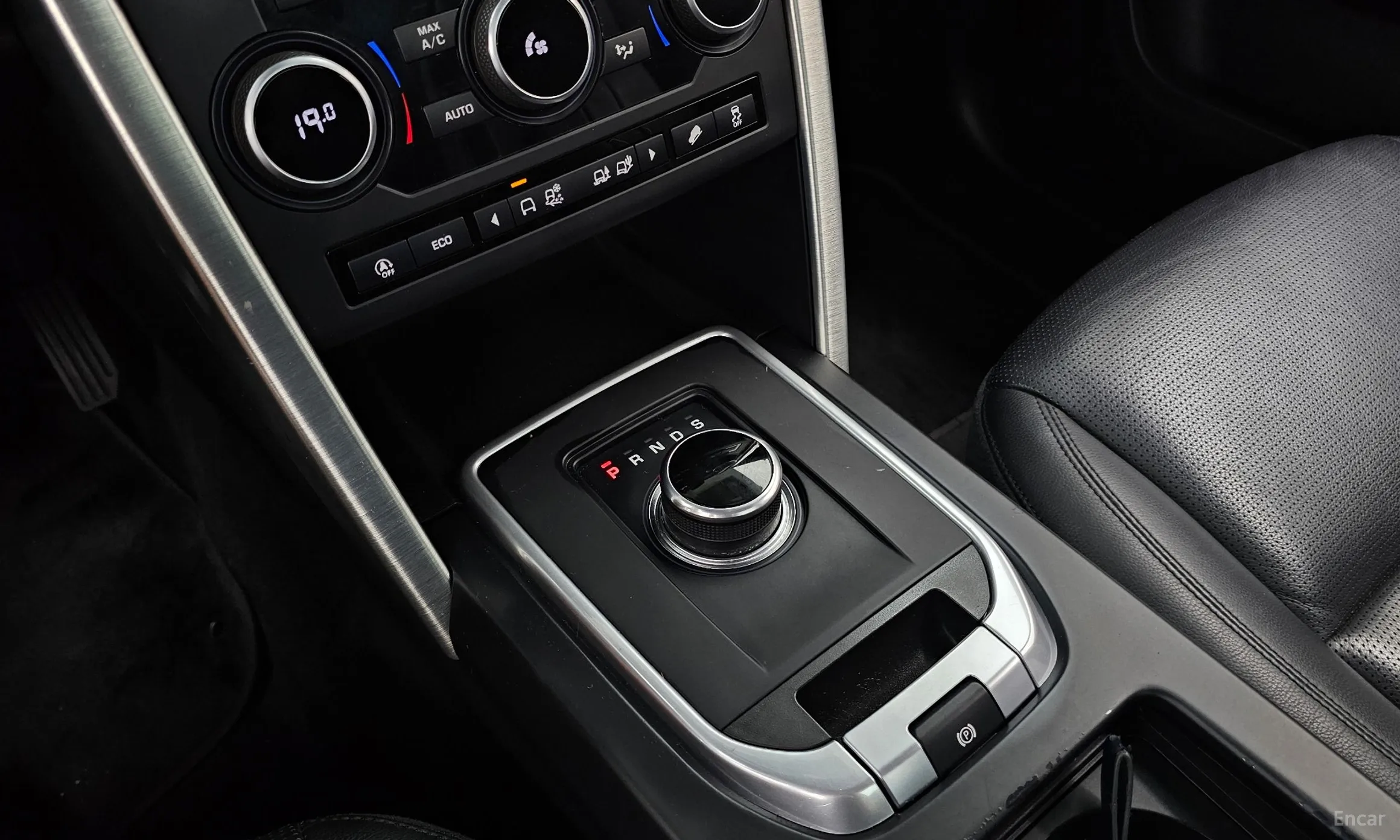 Land Rover Discovery Sports превью 9