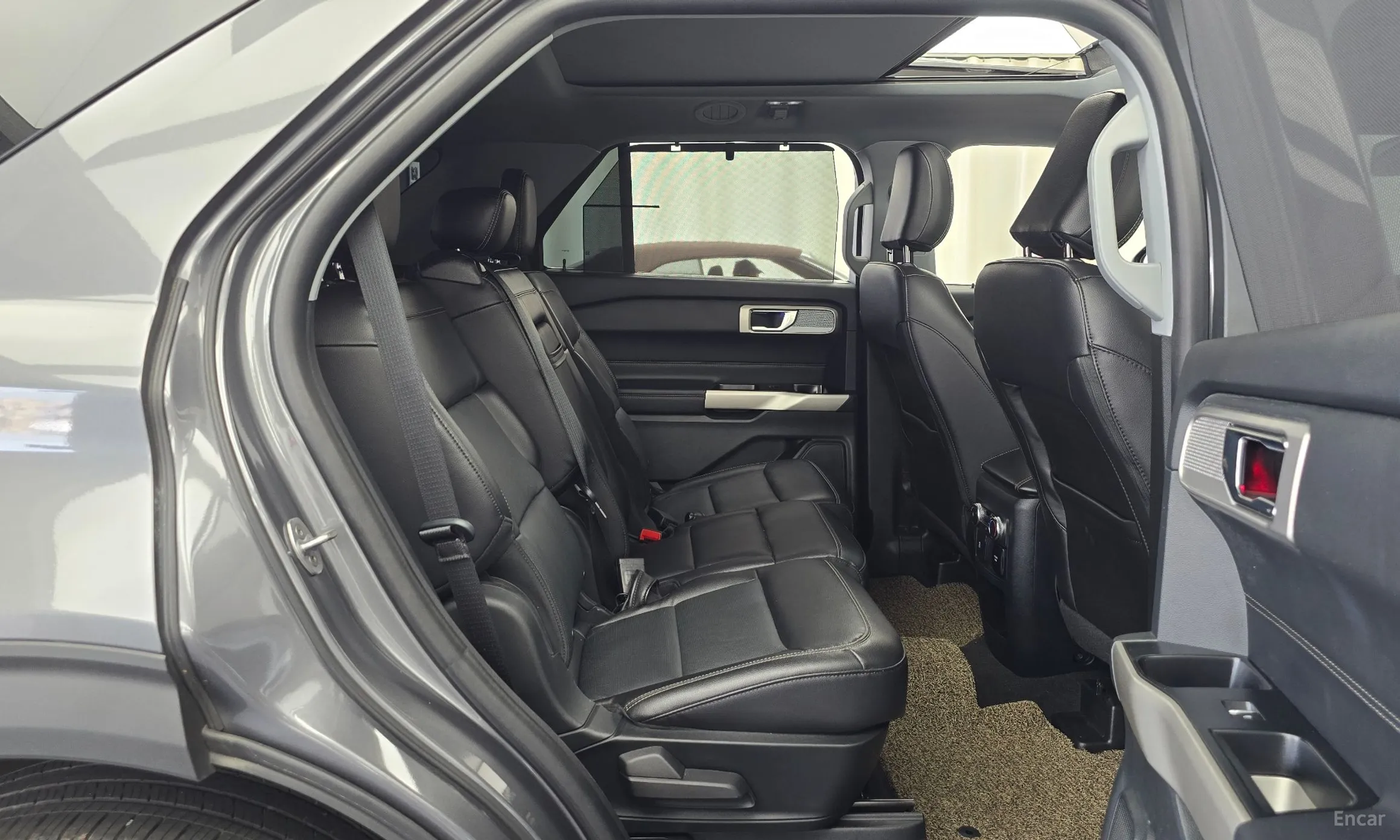 Ford Explorer 6th Generation превью 11