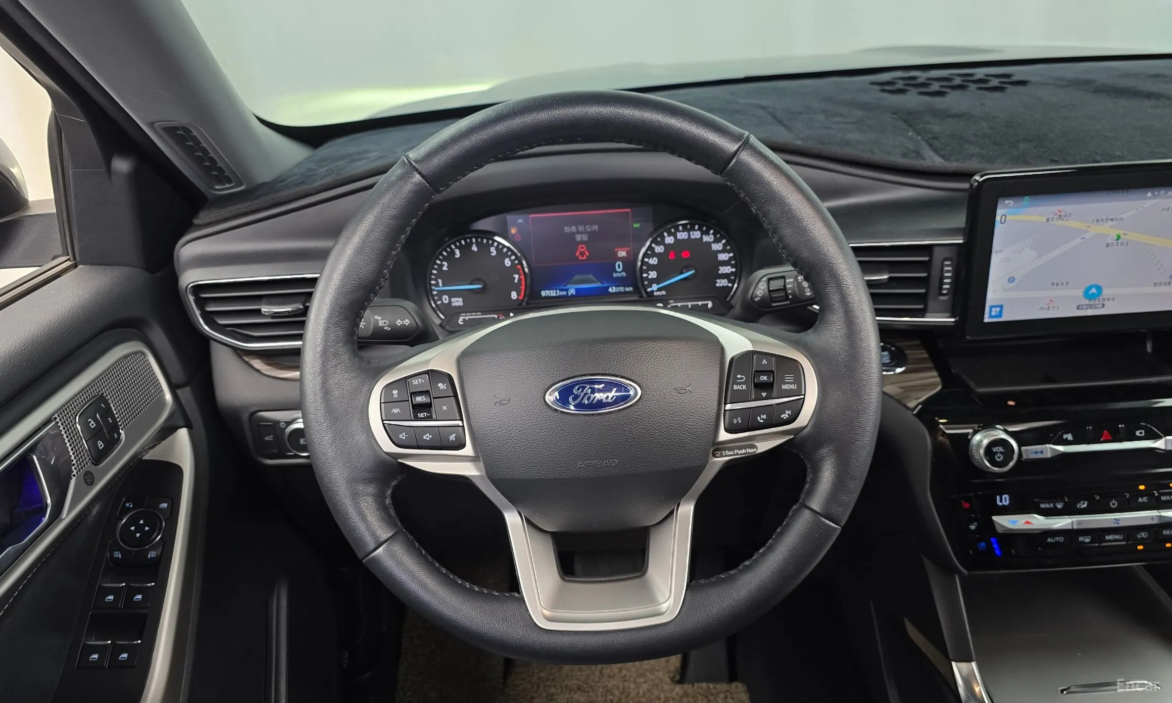 Ford Explorer 6th Generation превью 13