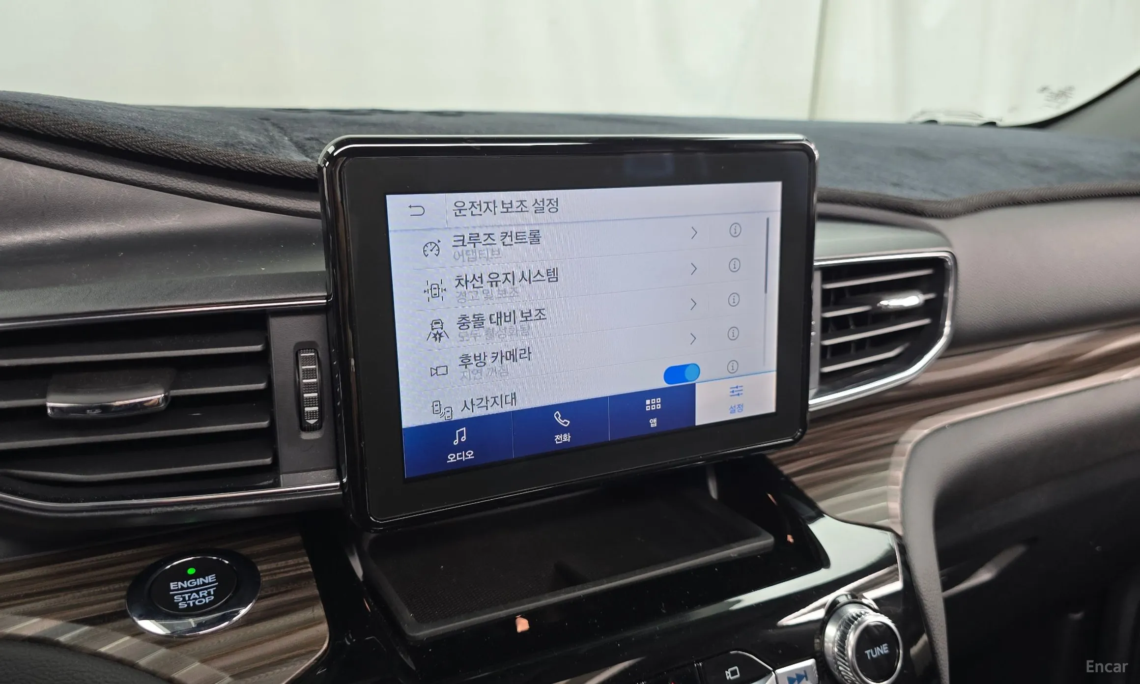 Ford Explorer 6th Generation превью 16