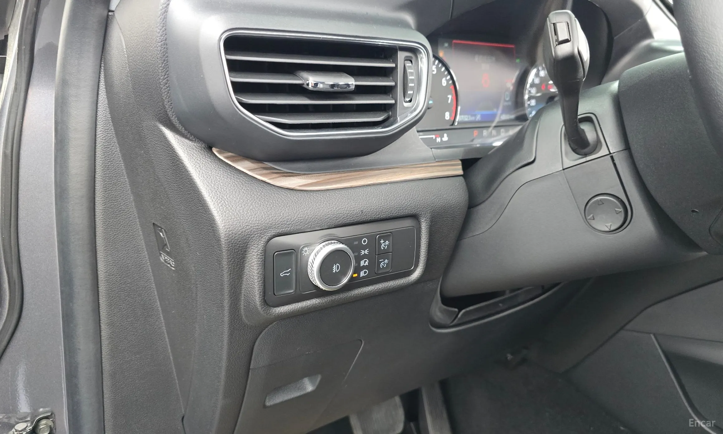 Ford Explorer 6th Generation превью 17