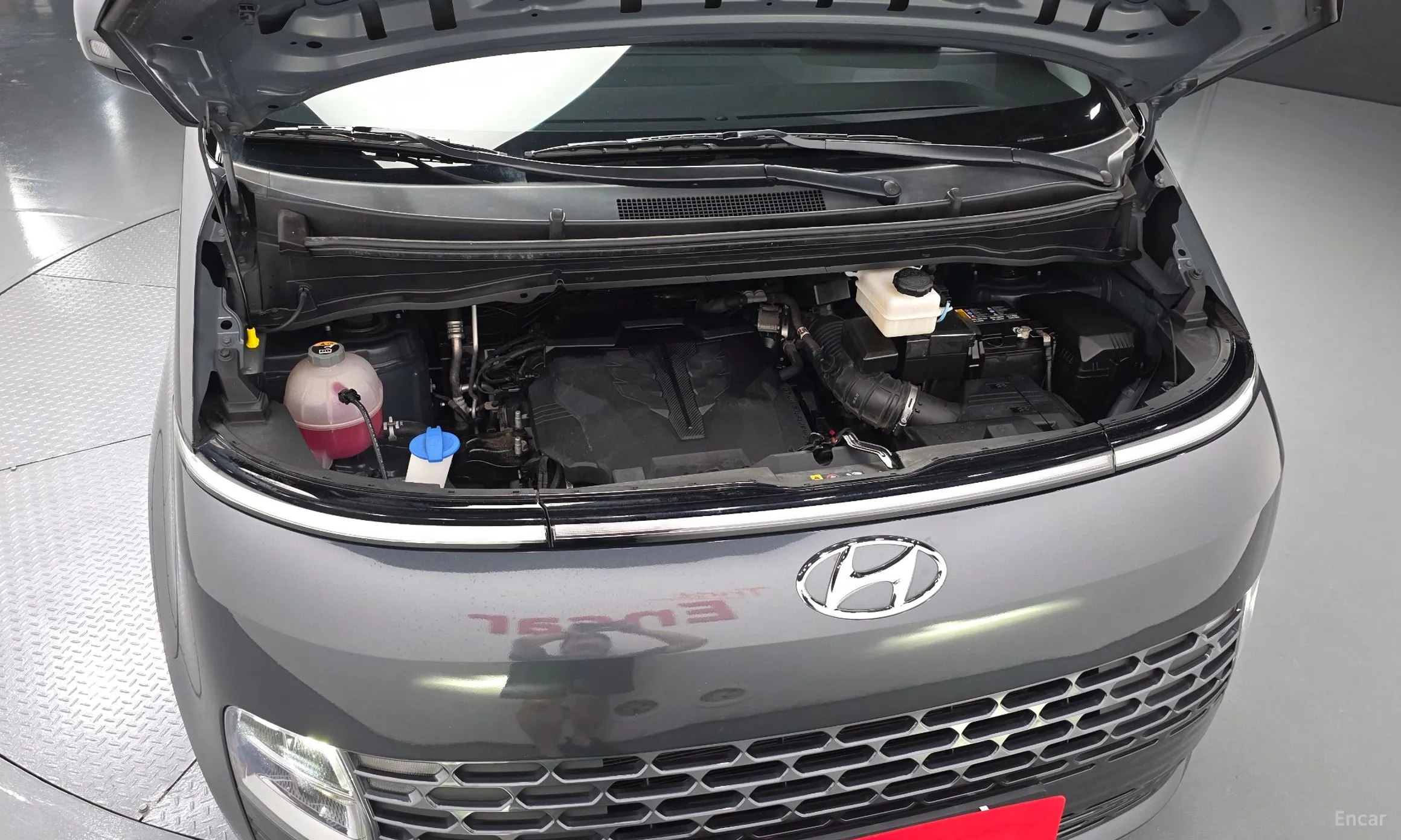 Hyundai Staria превью 6