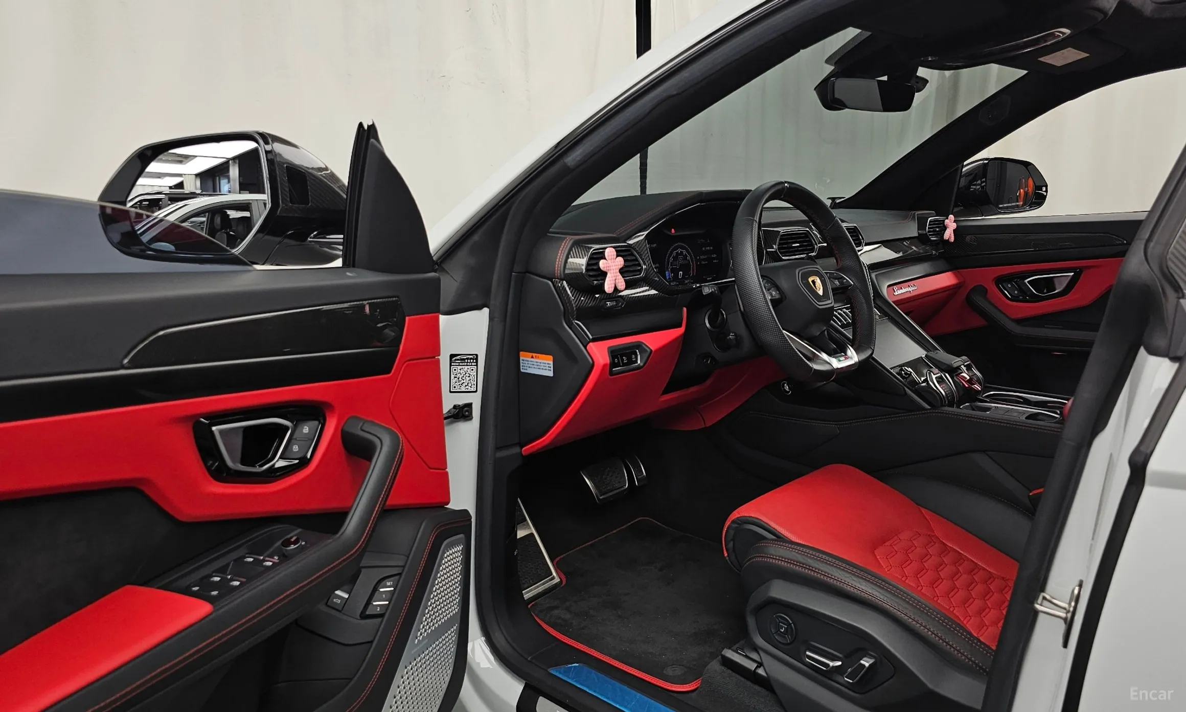 Lamborghini Urus превью 10