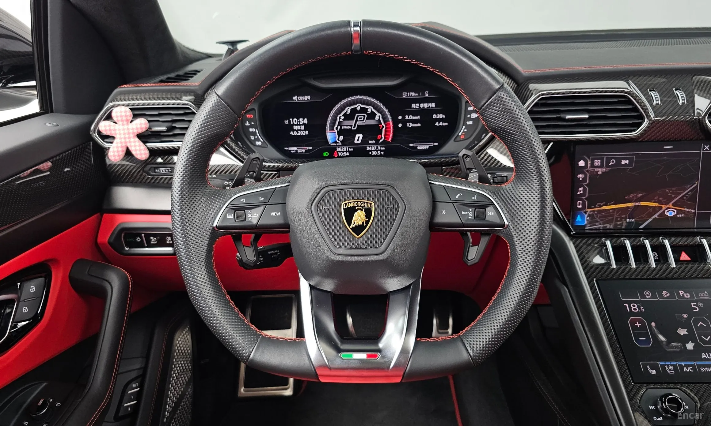 Lamborghini Urus превью 13