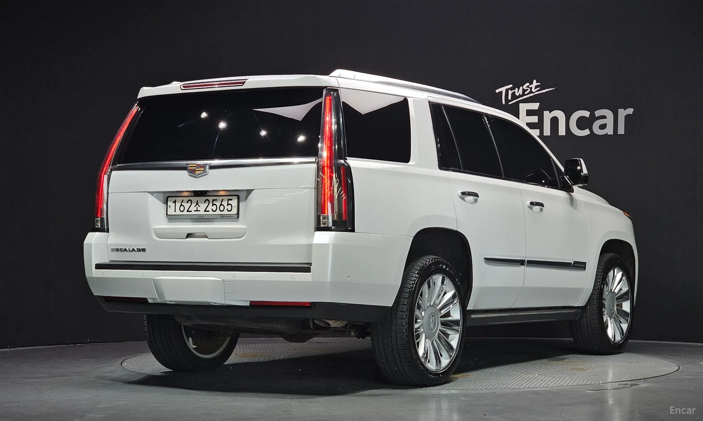 Cadillac Escalade превью 2