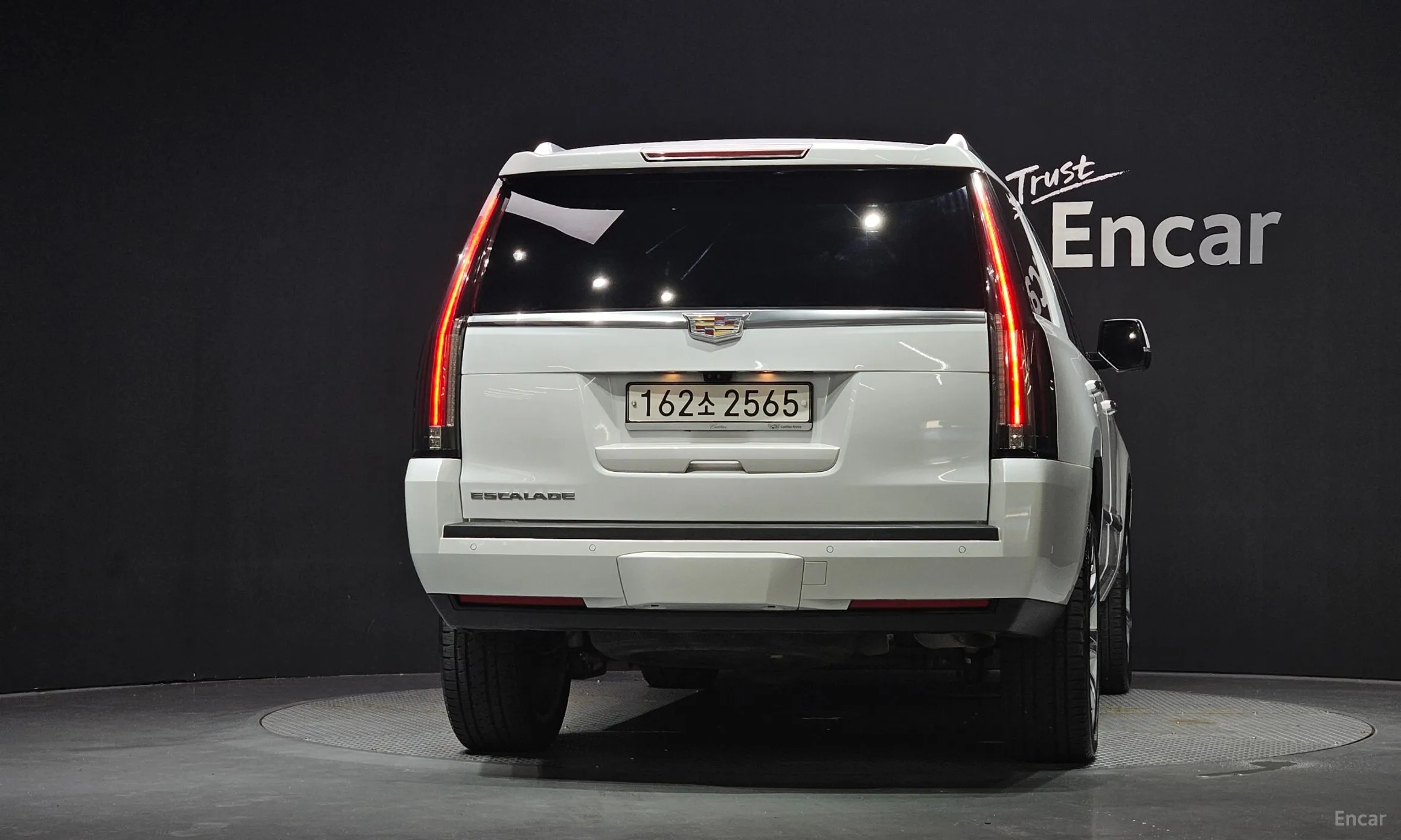 Cadillac Escalade превью 4