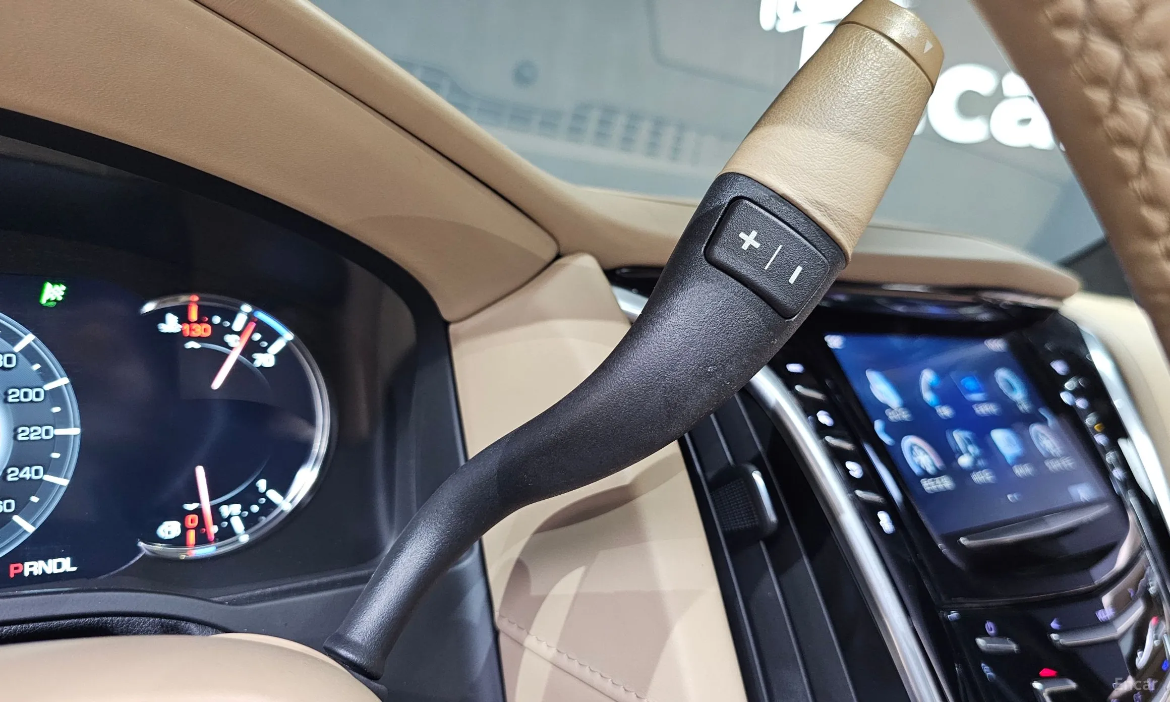 Cadillac Escalade превью 9
