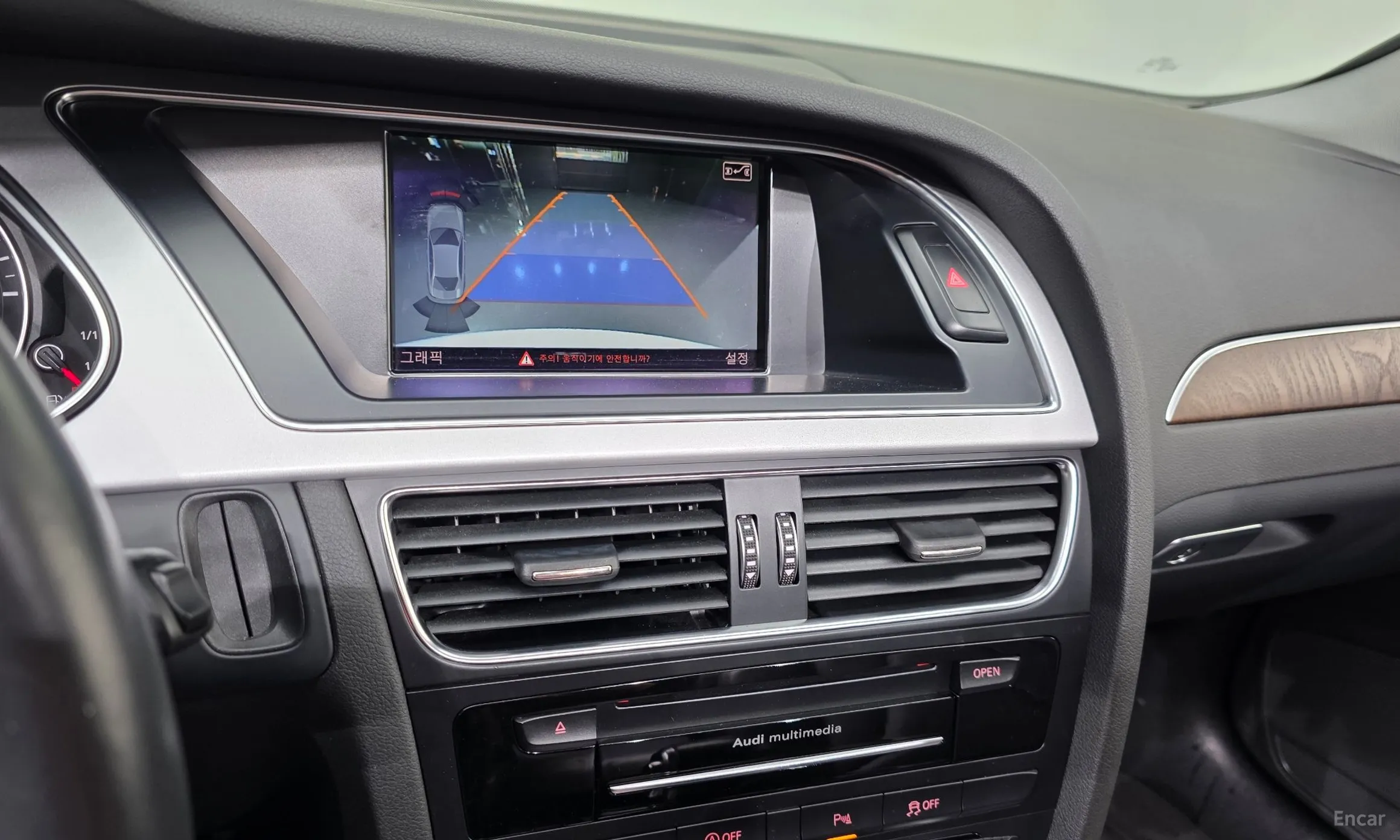 Audi New A4 превью 16