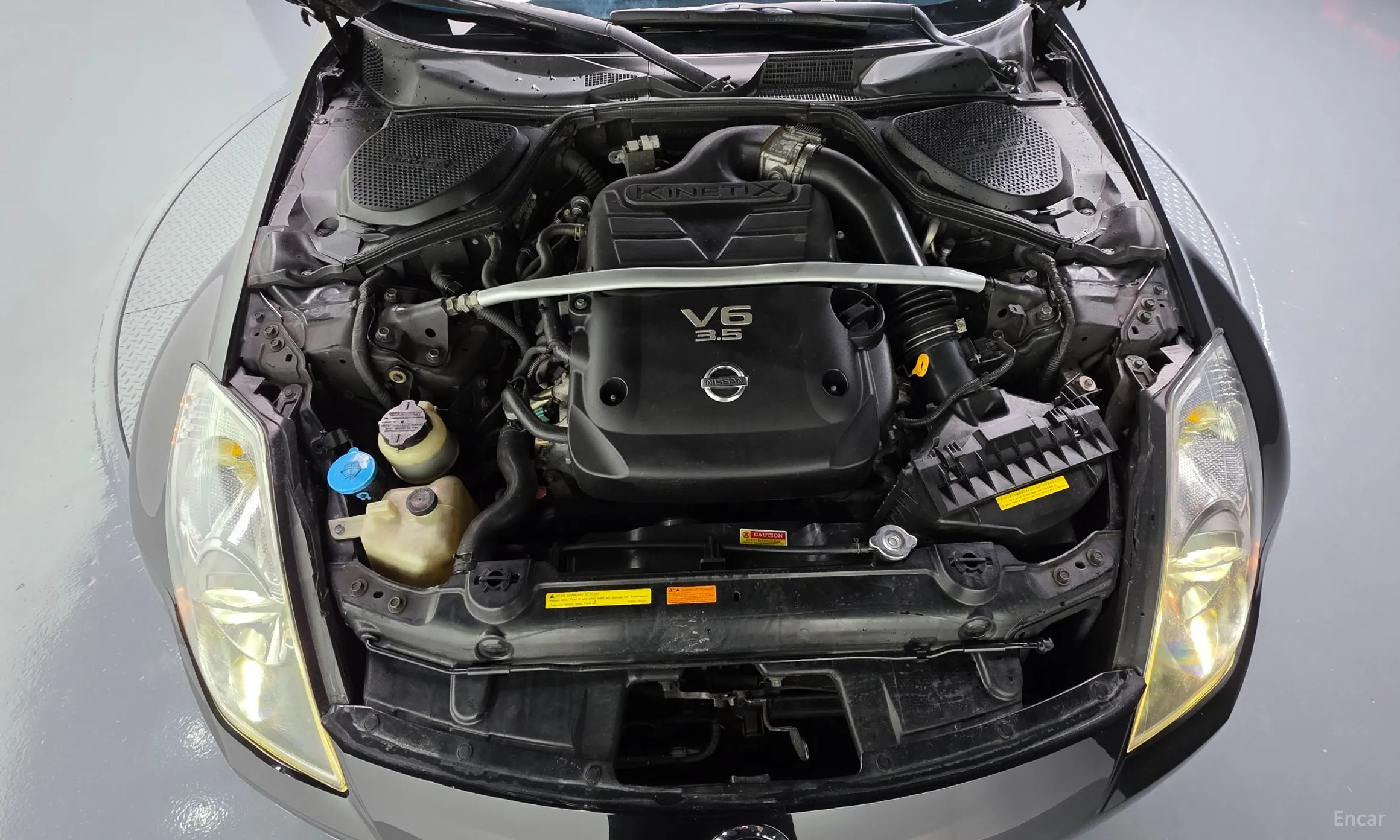 Nissan 350Z превью 6