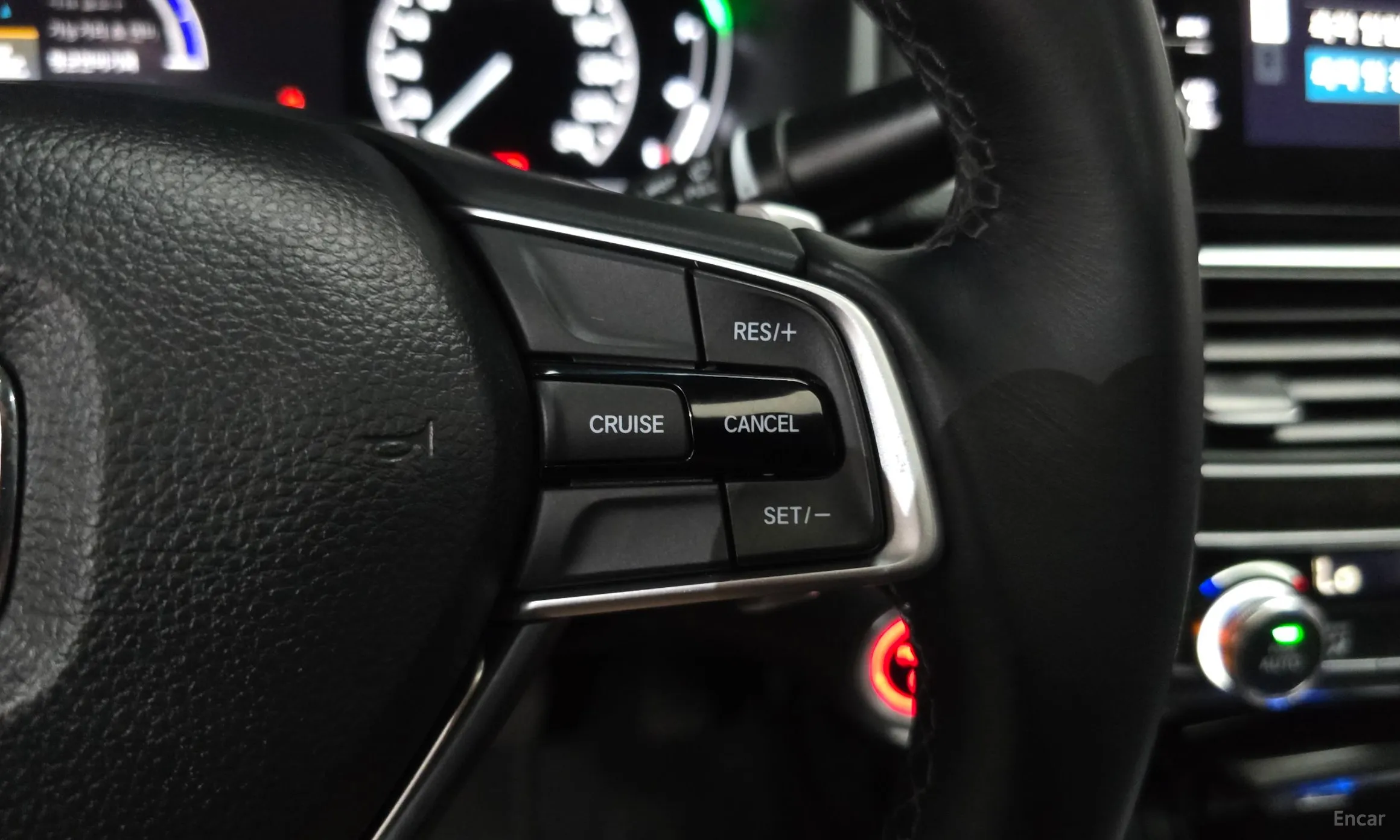 Honda Accord 10th Generation превью 17