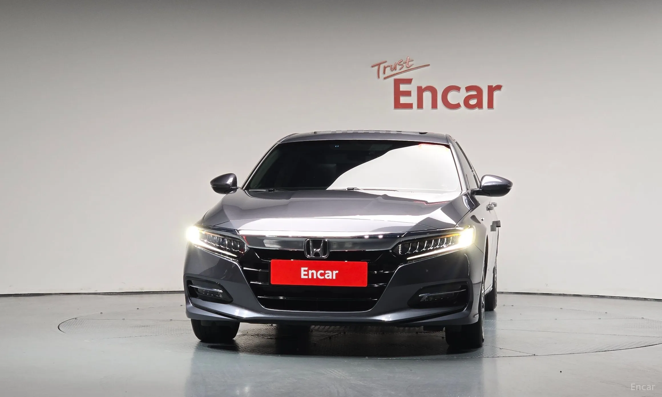 Honda Accord 10th Generation превью 3