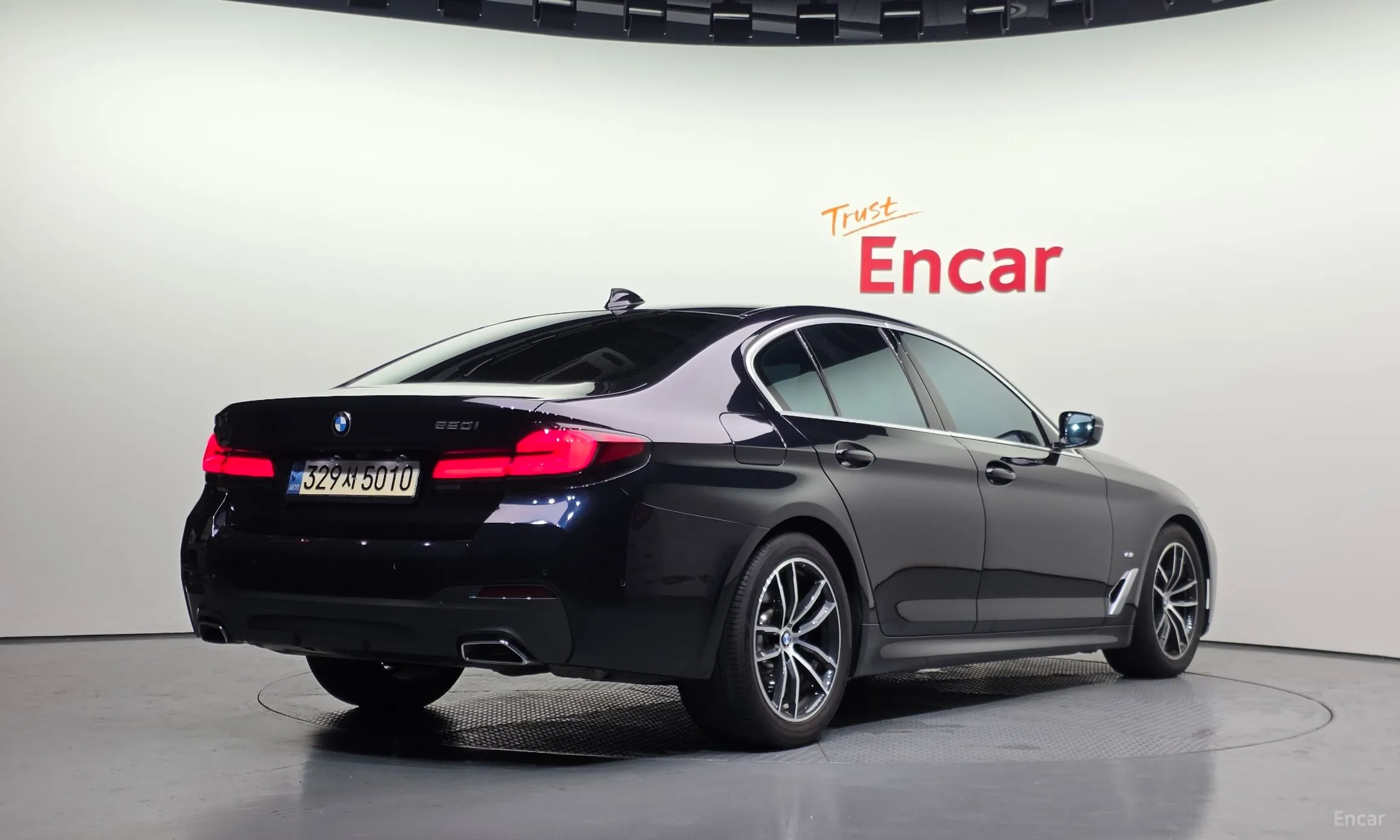 BMW 5 Series (G30)