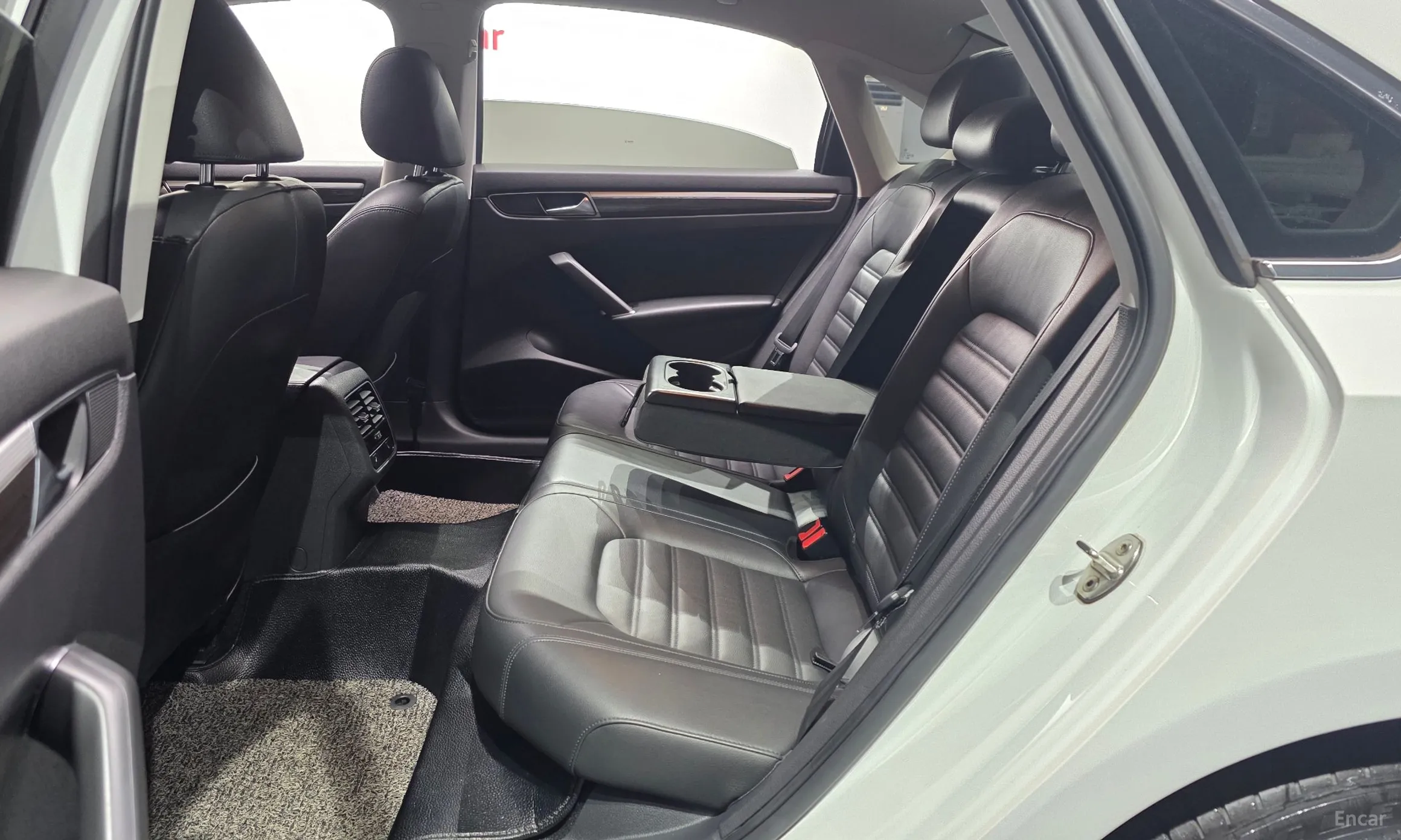 Volkswagen The New Passat превью 11