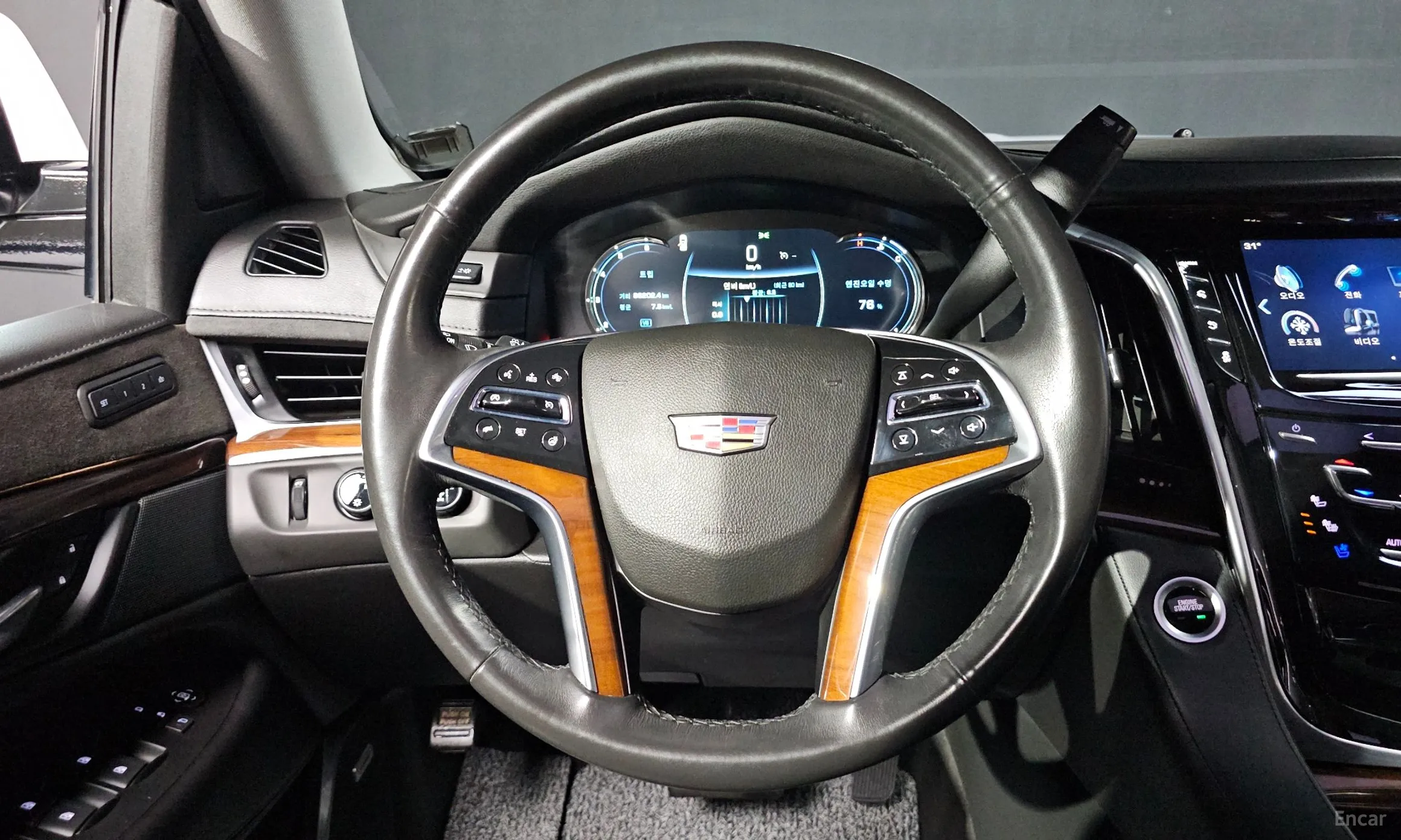 Cadillac Escalade превью 11
