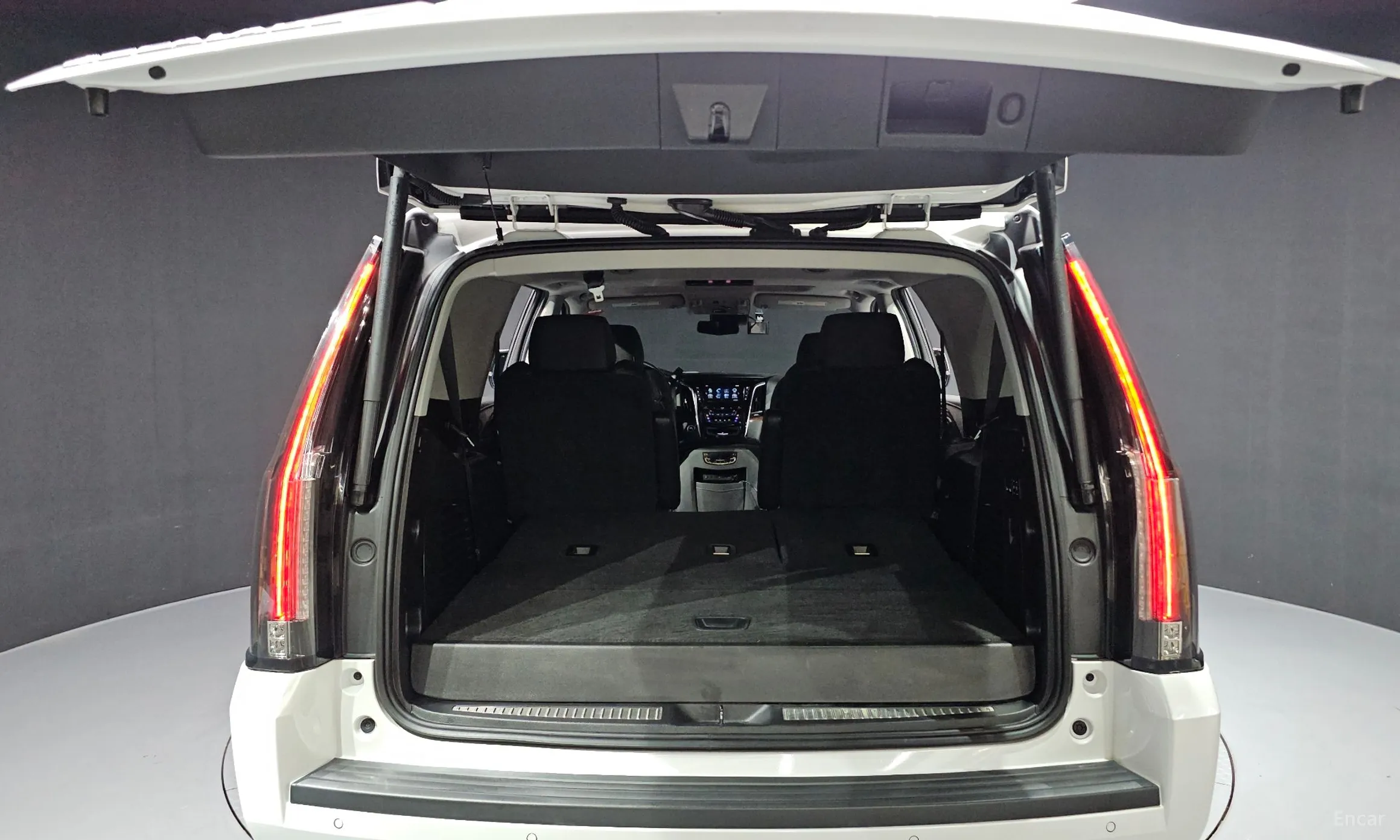Cadillac Escalade превью 20