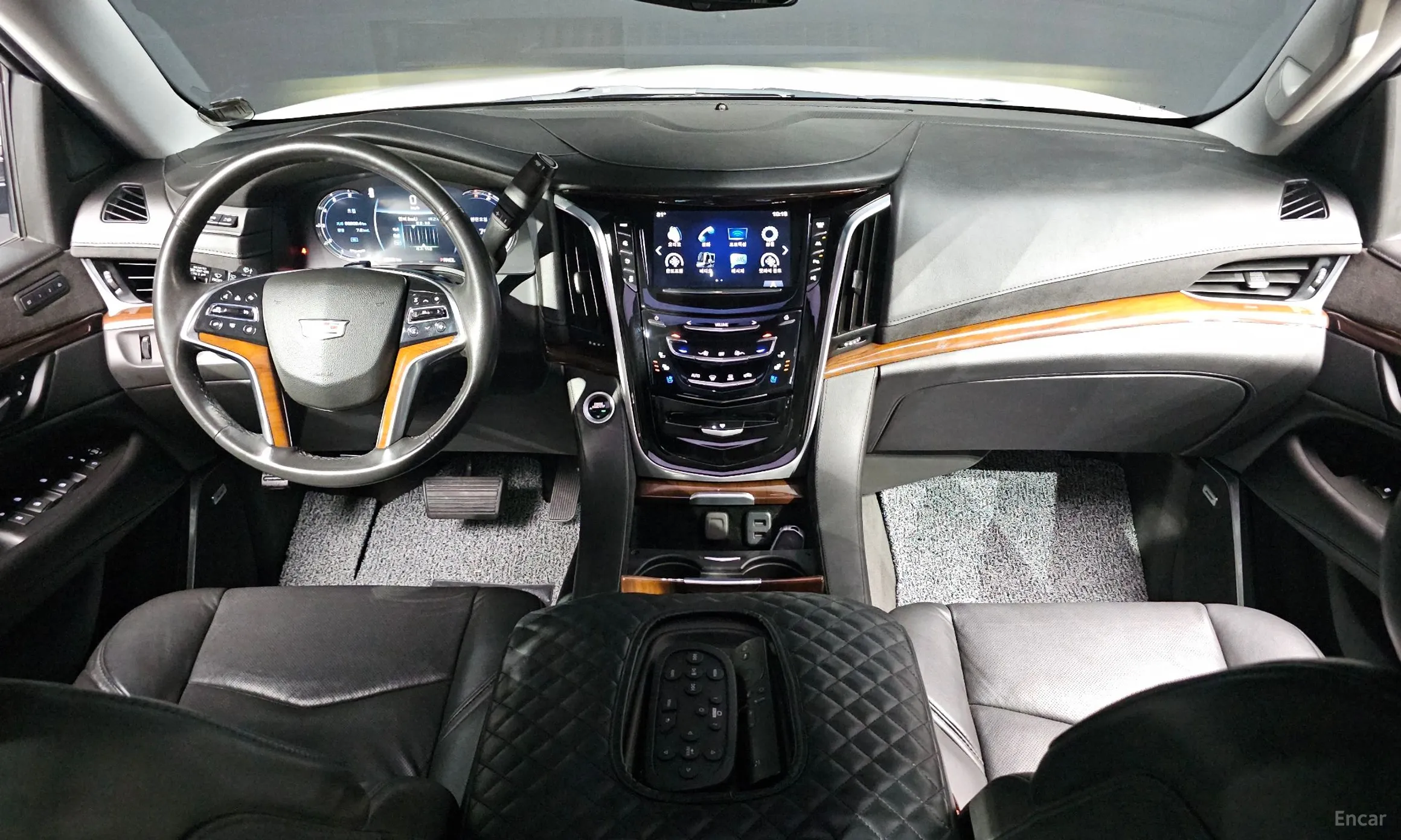 Cadillac Escalade превью 7