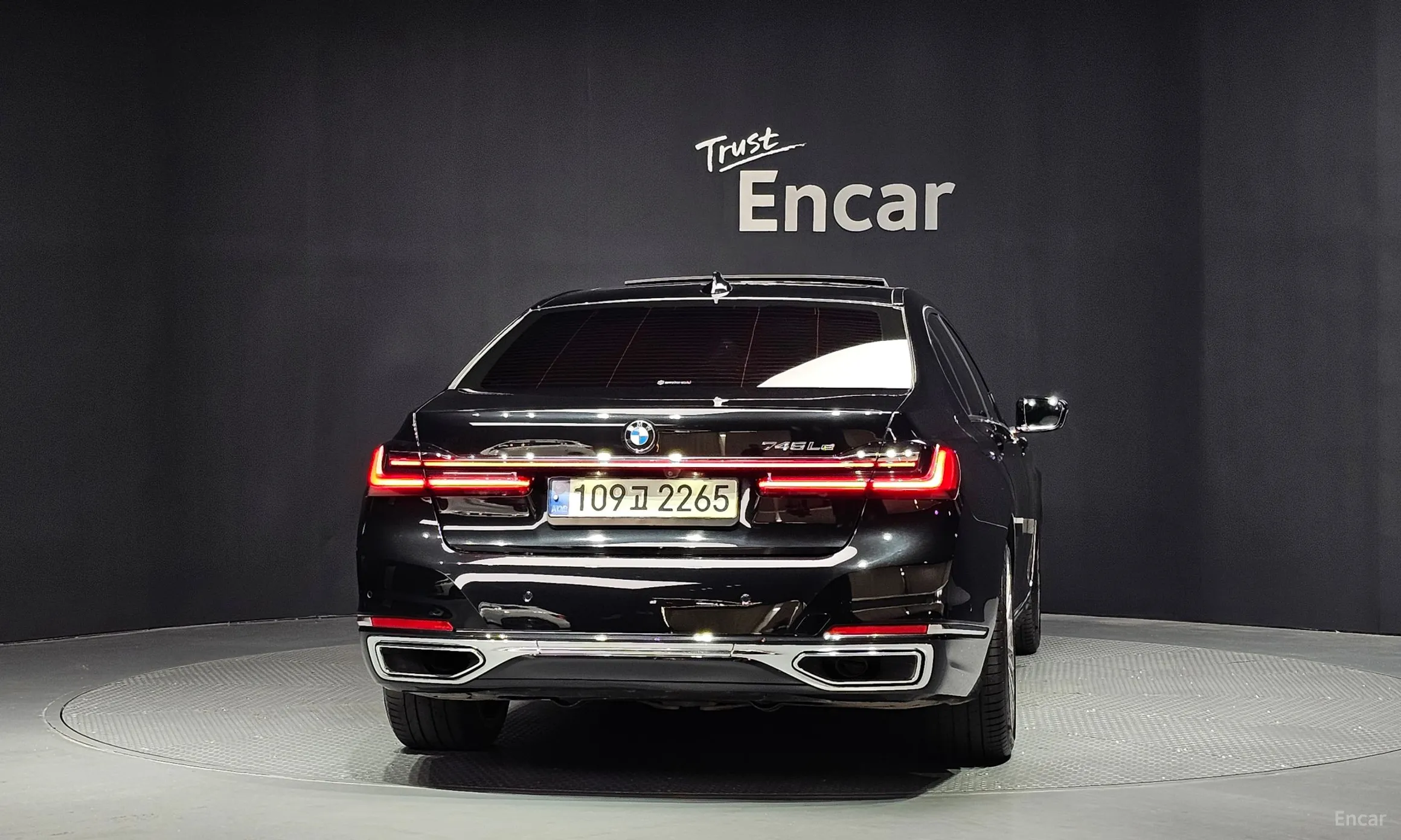 BMW 7 Series (G11) превью 4