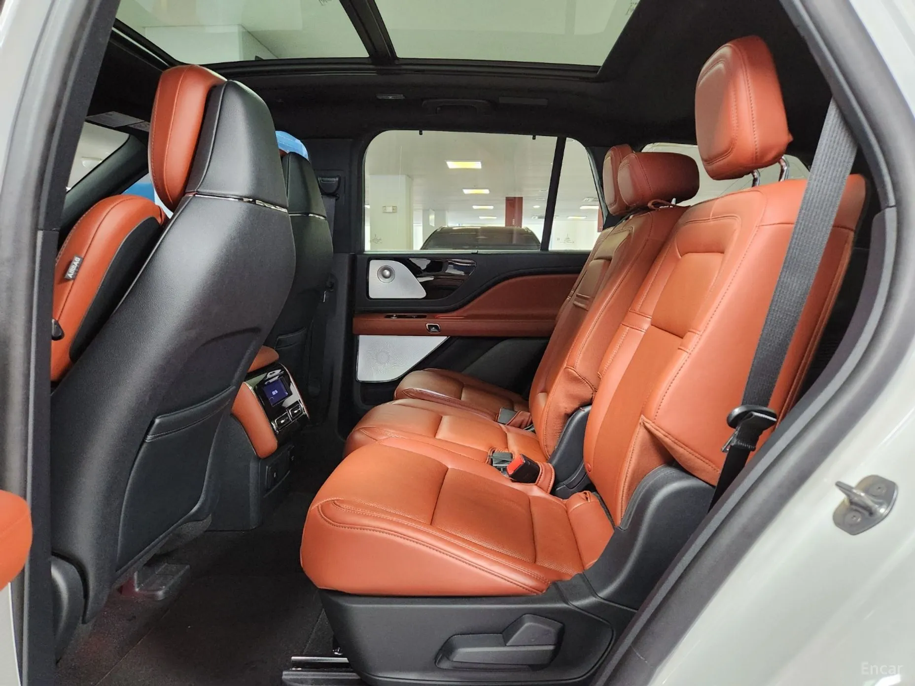 Lincoln Aviator 2nd Generation превью 11