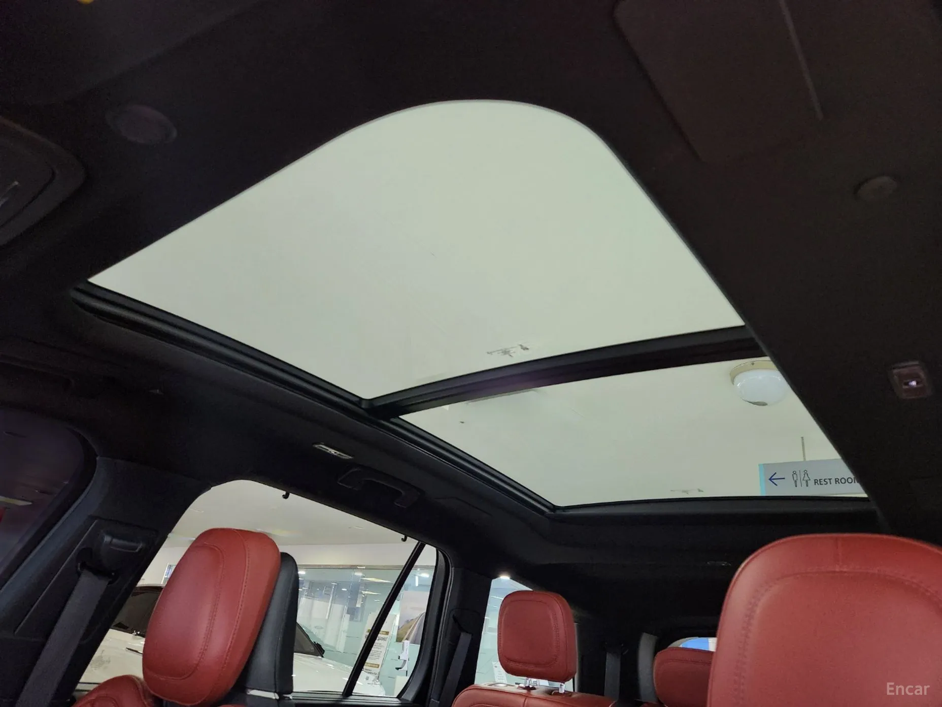 Lincoln Aviator 2nd Generation превью 19
