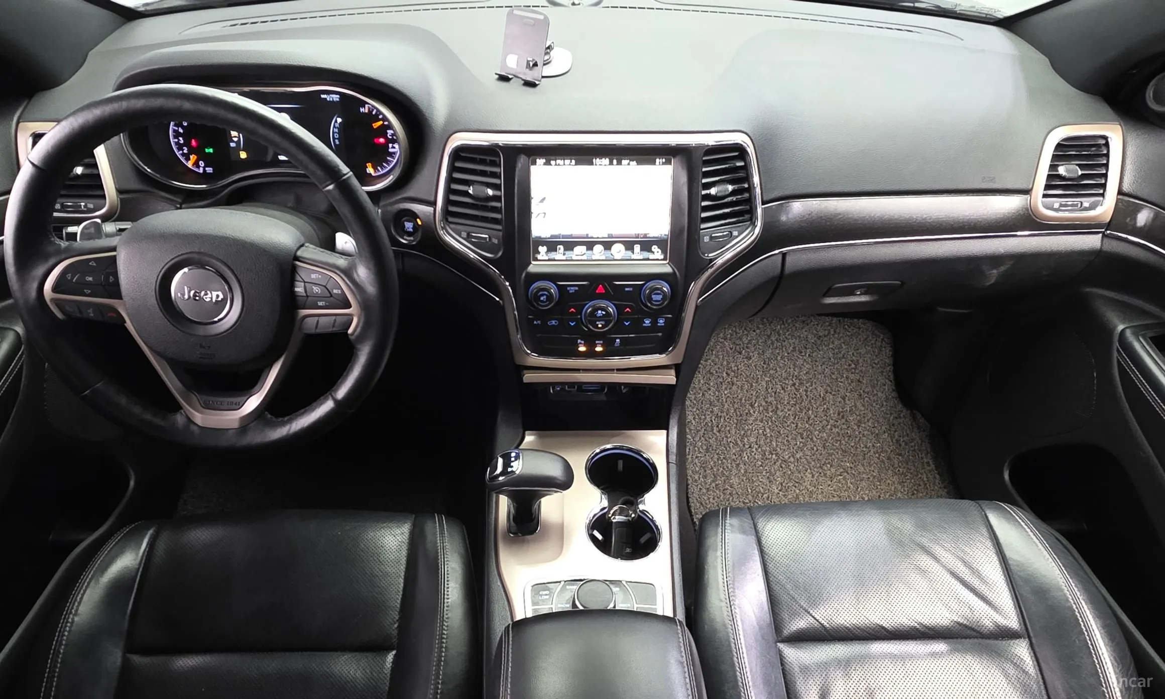 Jeep Grand Cherokee превью 7
