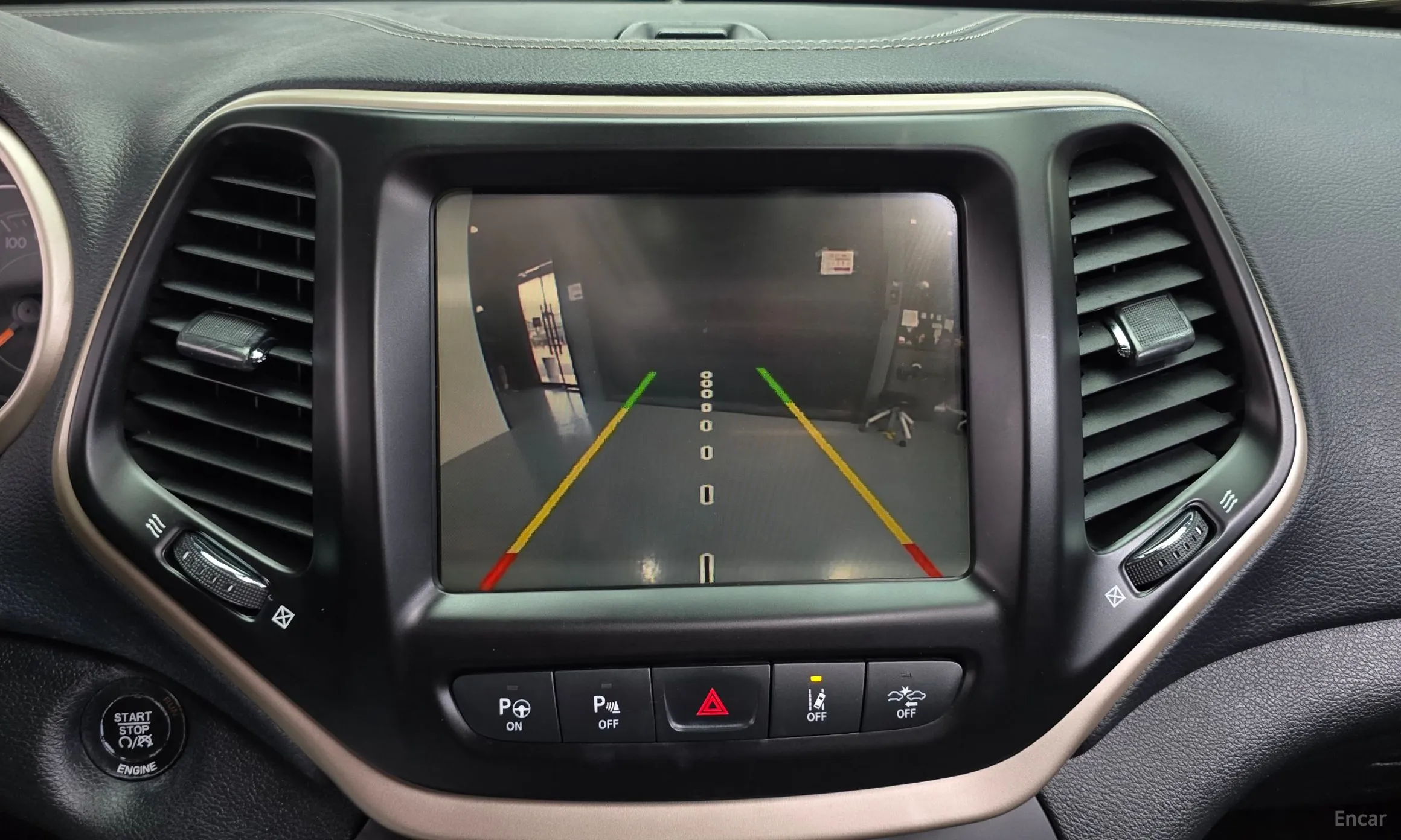 Jeep Cherokee (KL) превью 14