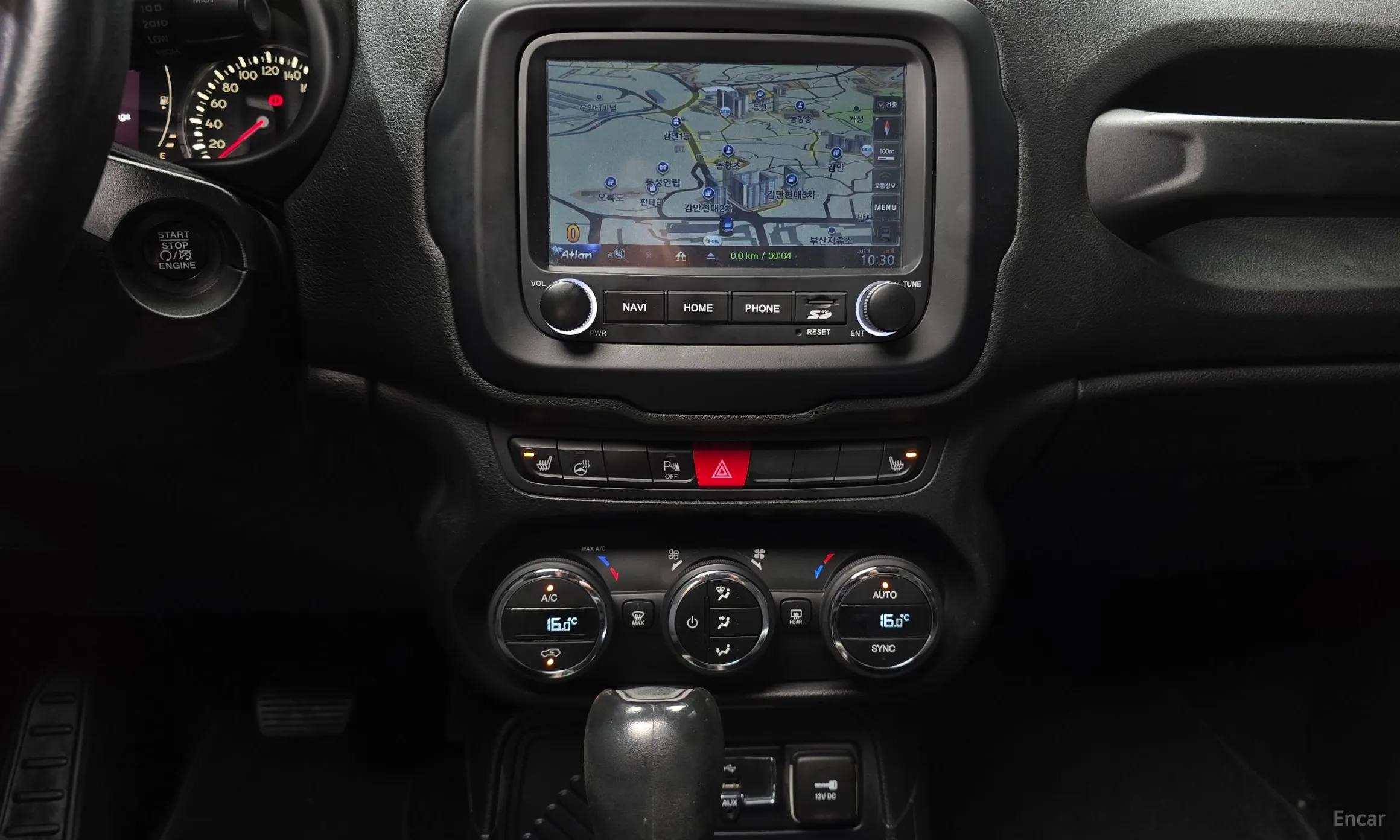 Jeep Renegade превью 14