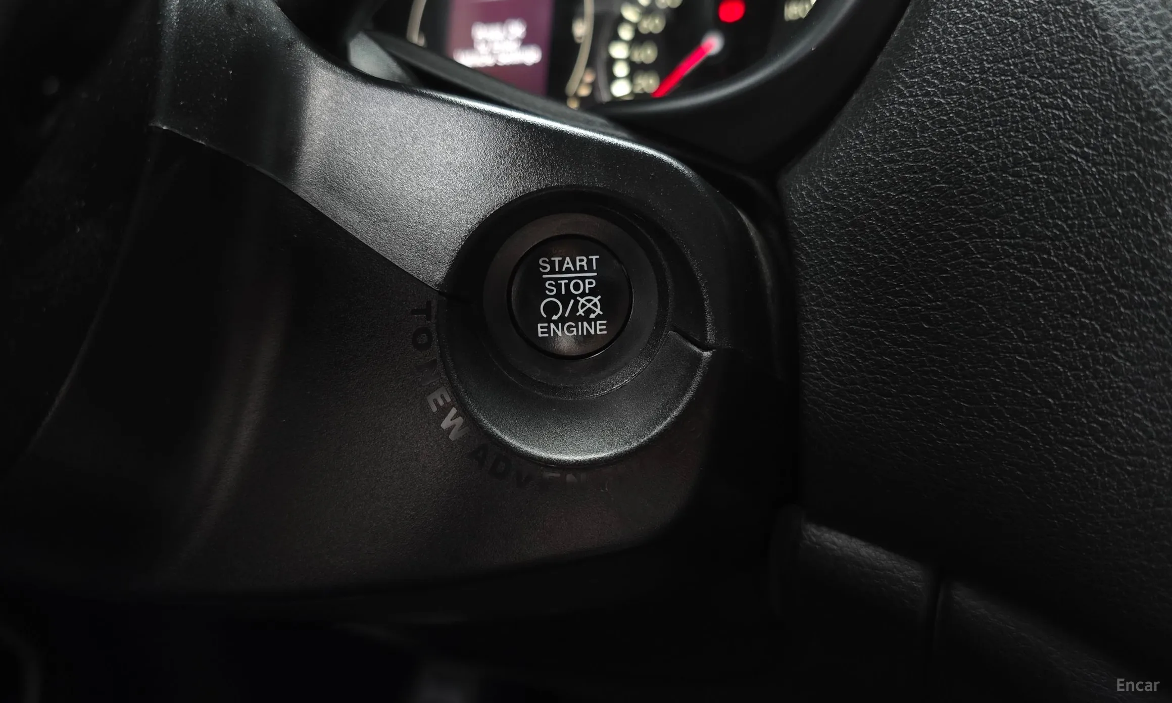 Jeep Renegade превью 17
