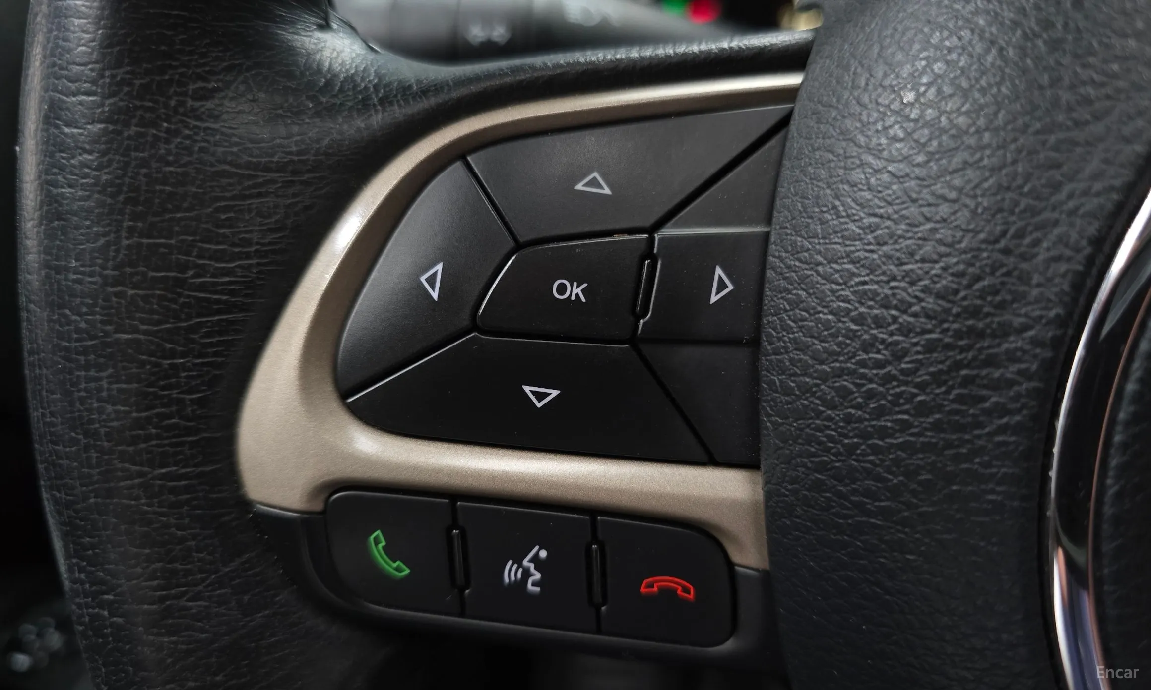 Jeep Renegade превью 18