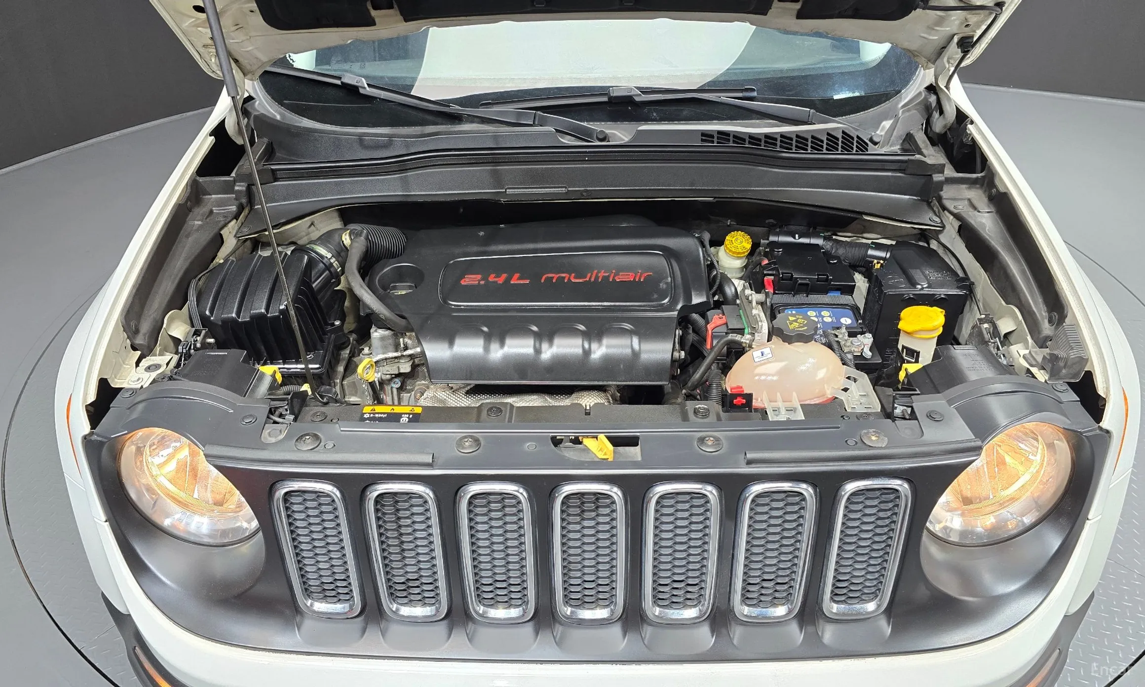 Jeep Renegade превью 6