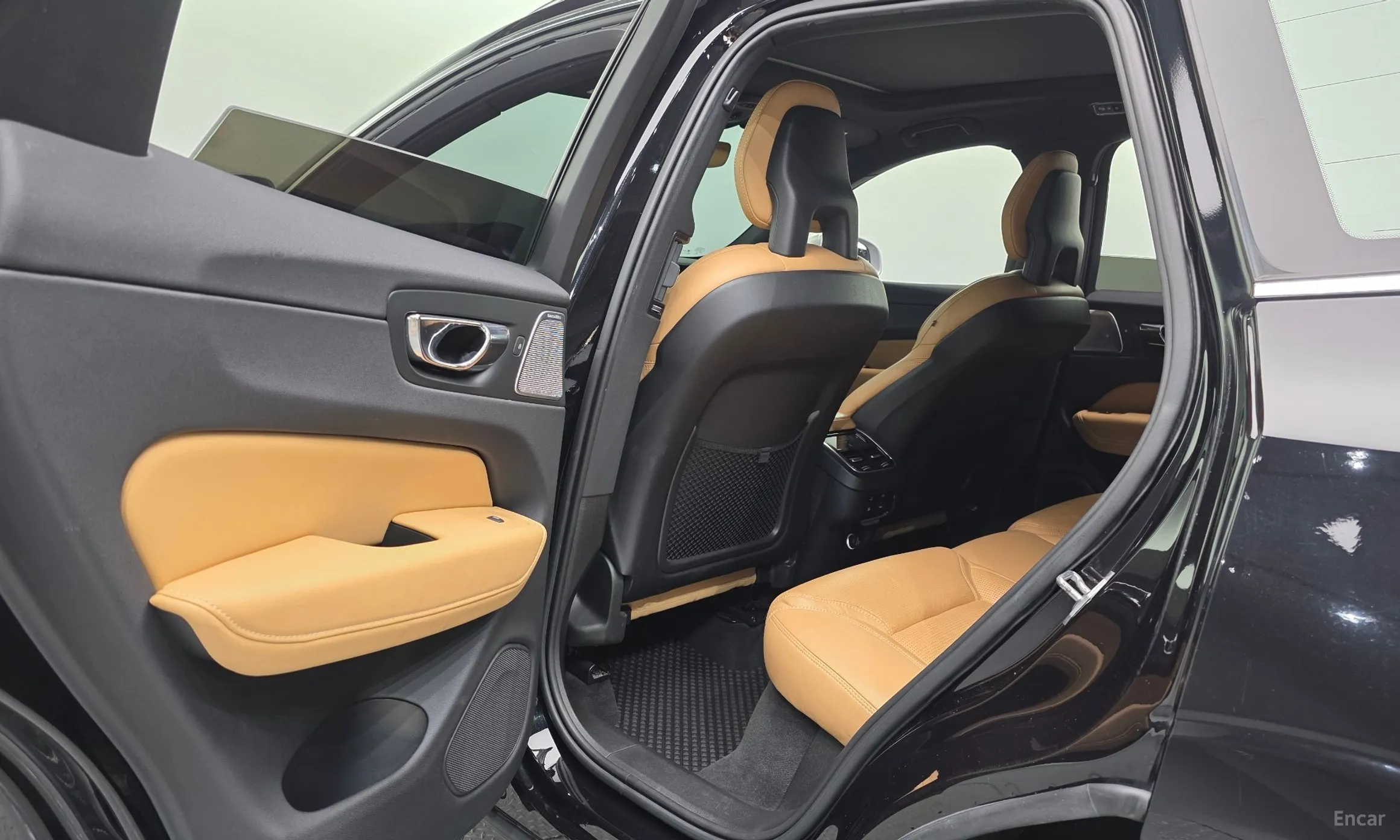 Volvo XC60 Gen 2 превью 15