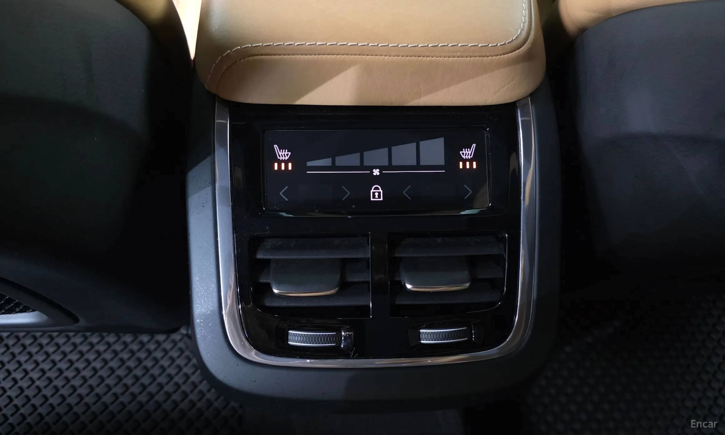 Volvo XC60 Gen 2 превью 16