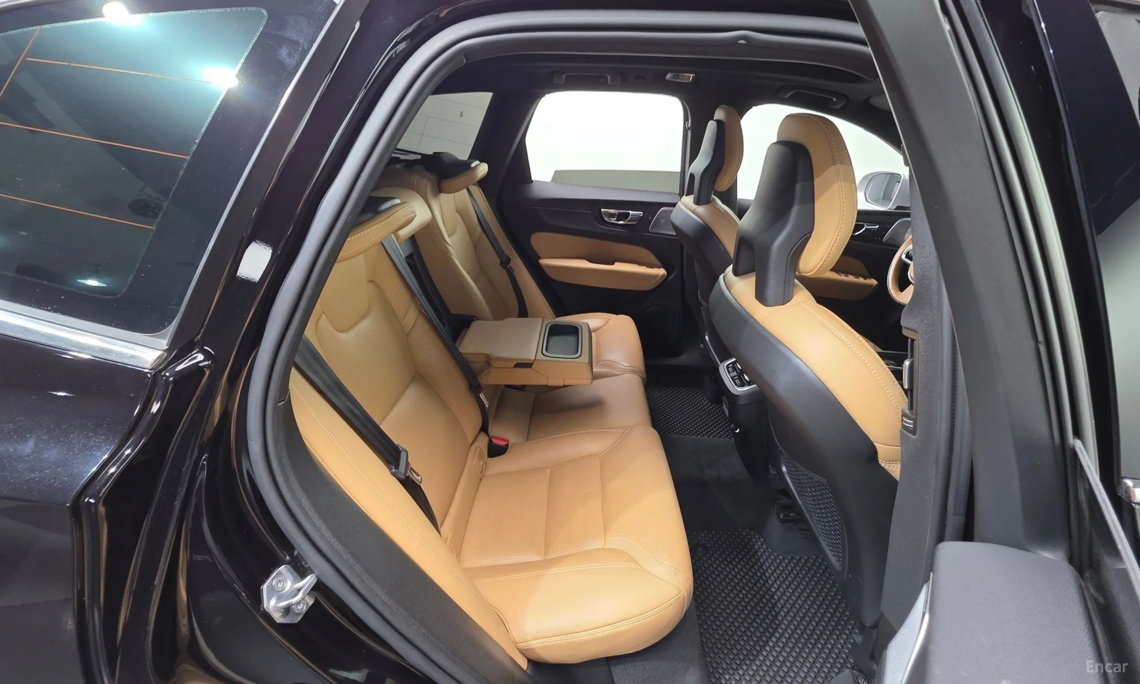 Volvo XC60 Gen 2 превью 17